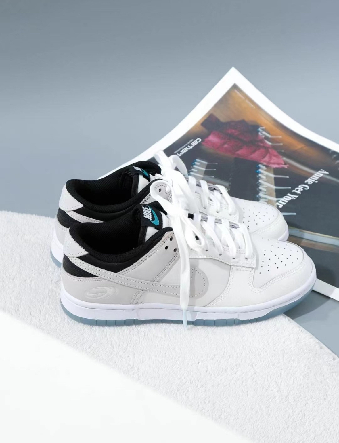 零碼出清 23.5公分 Nike Dunk Low 奶白夜光底 灰白 牛奶白 夜光 藍光 冰晶底 光感變色 FN7646-030/現貨