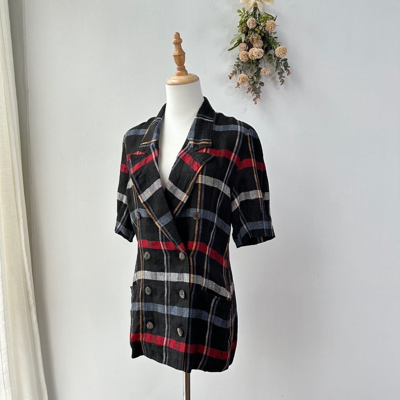 型格黑色麻質格紋孖襟外套