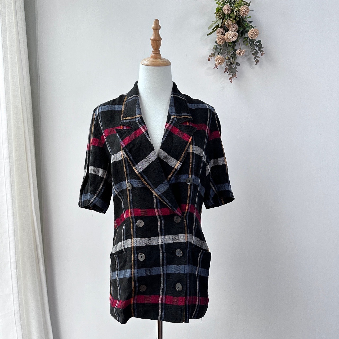 型格黑色麻質格紋孖襟外套