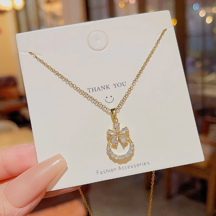 Sweet Zirconia Flower Petal Circle Necklace