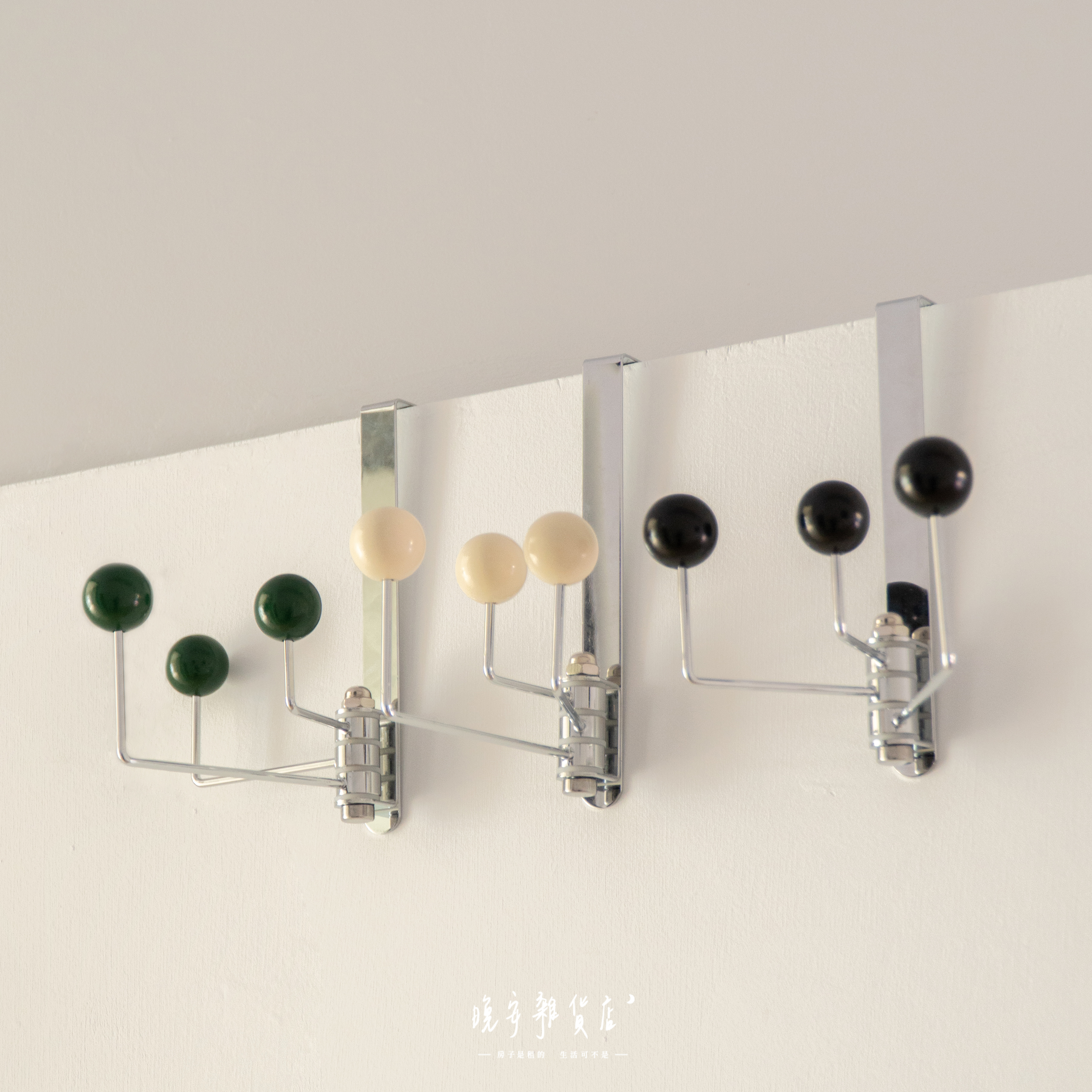 【節省空間】ins風3珠旋轉門後掛勾