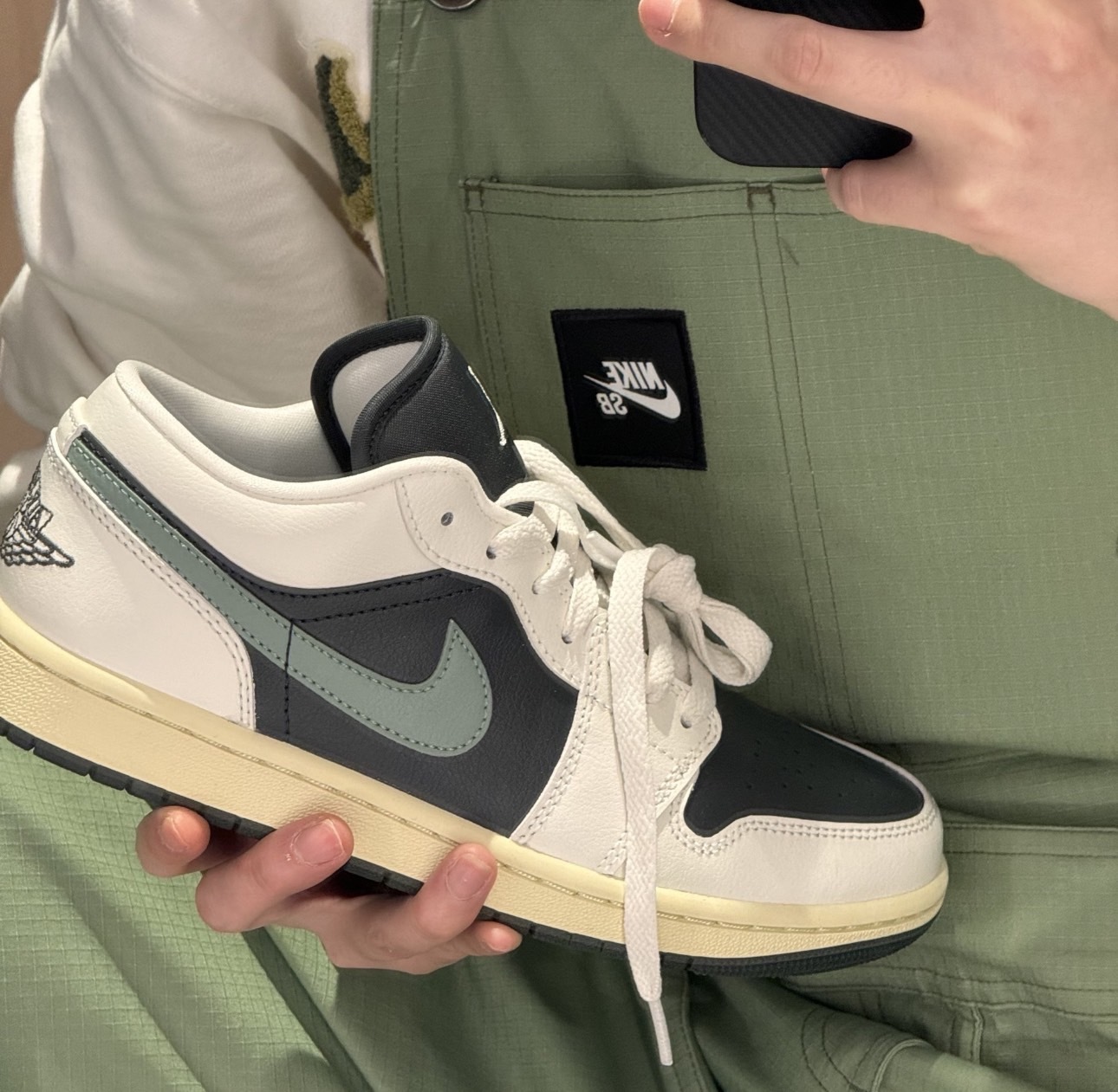 預購 AIR JORDAN 1 LOW “JADE SMOKE” RELEASES SPRING翠綠白