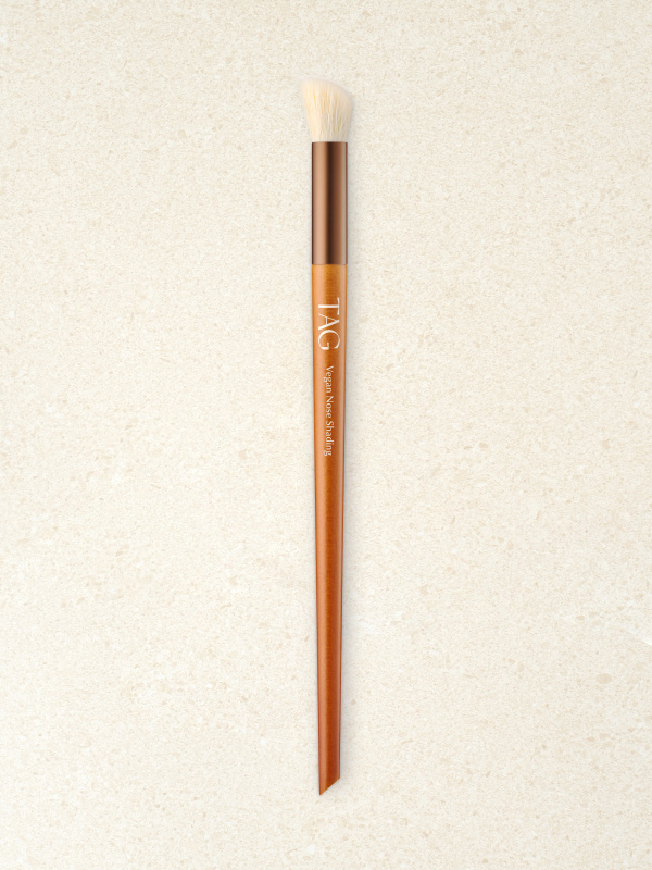 TAG by Too Cool For School Vegan Nose Shading Brush
