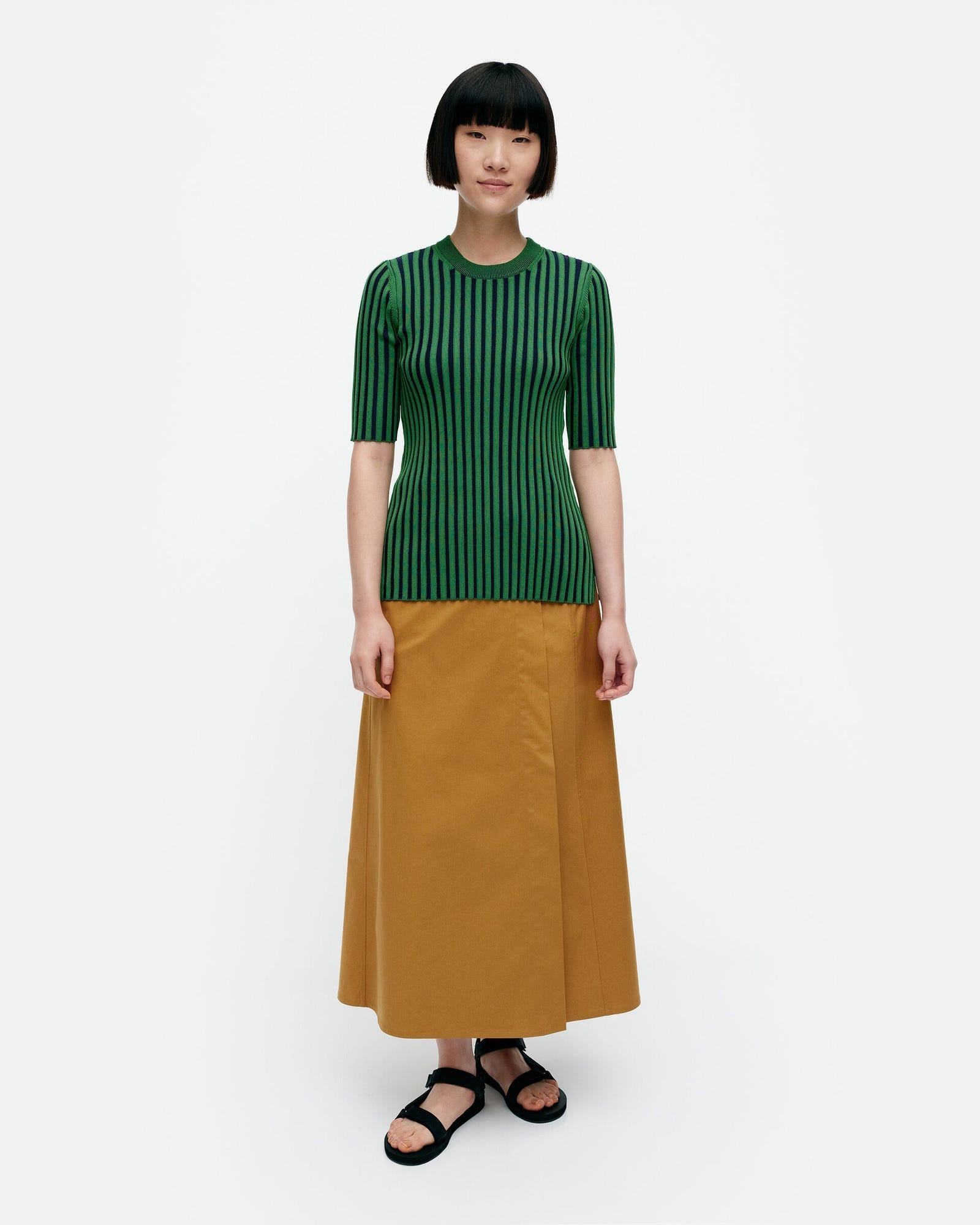 VIRTAAMA MERIROSVO 條紋針織上衣