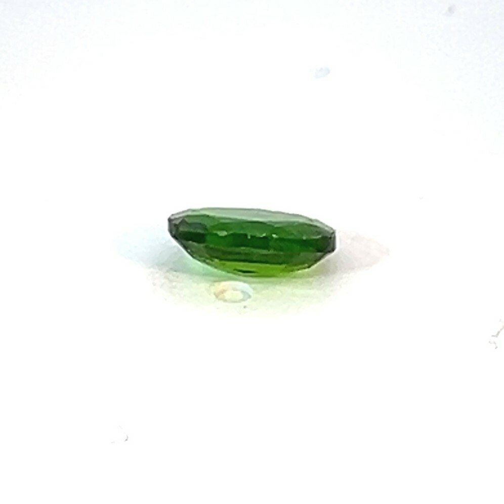 橢圓形透輝石