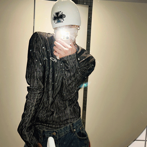 襯裙陰影長袖T恤