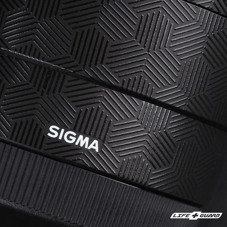 LIFE+GUARD 貼膜質感特寫，LIFE+GUARD 設計風格