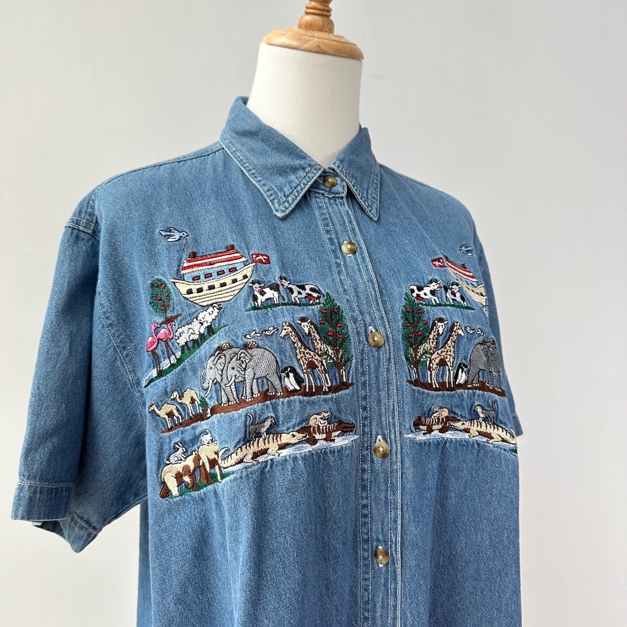 香港製挪亞方舟刺繡牛仔上衣