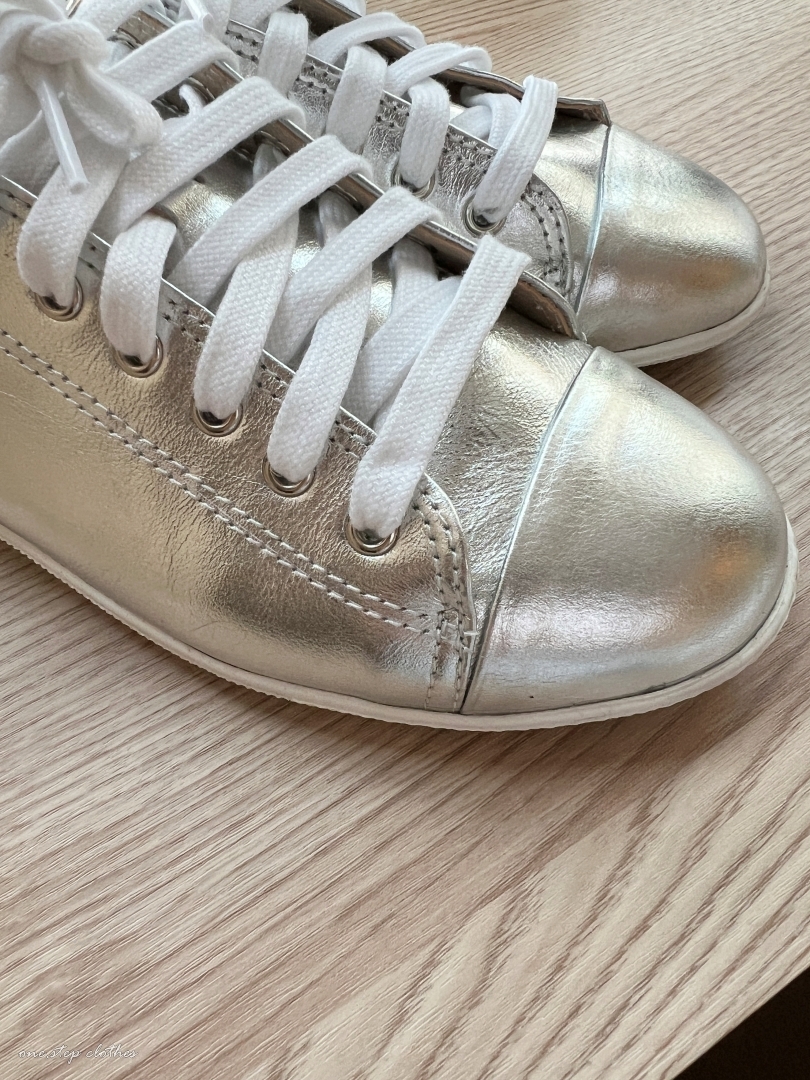 正韓好實搭真皮平底休閒鞋 (銀)