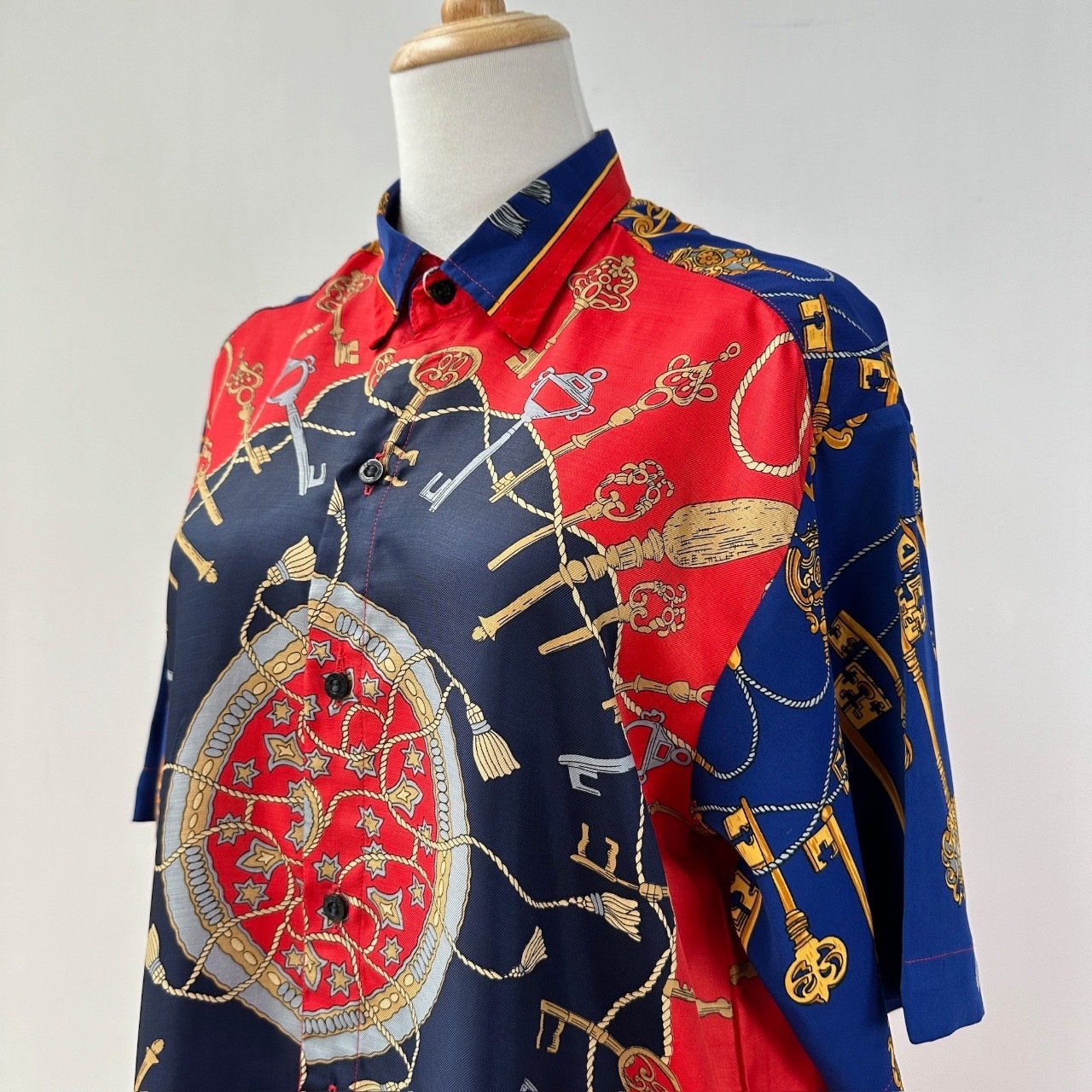 紅色鎖匙圖案古著上衣