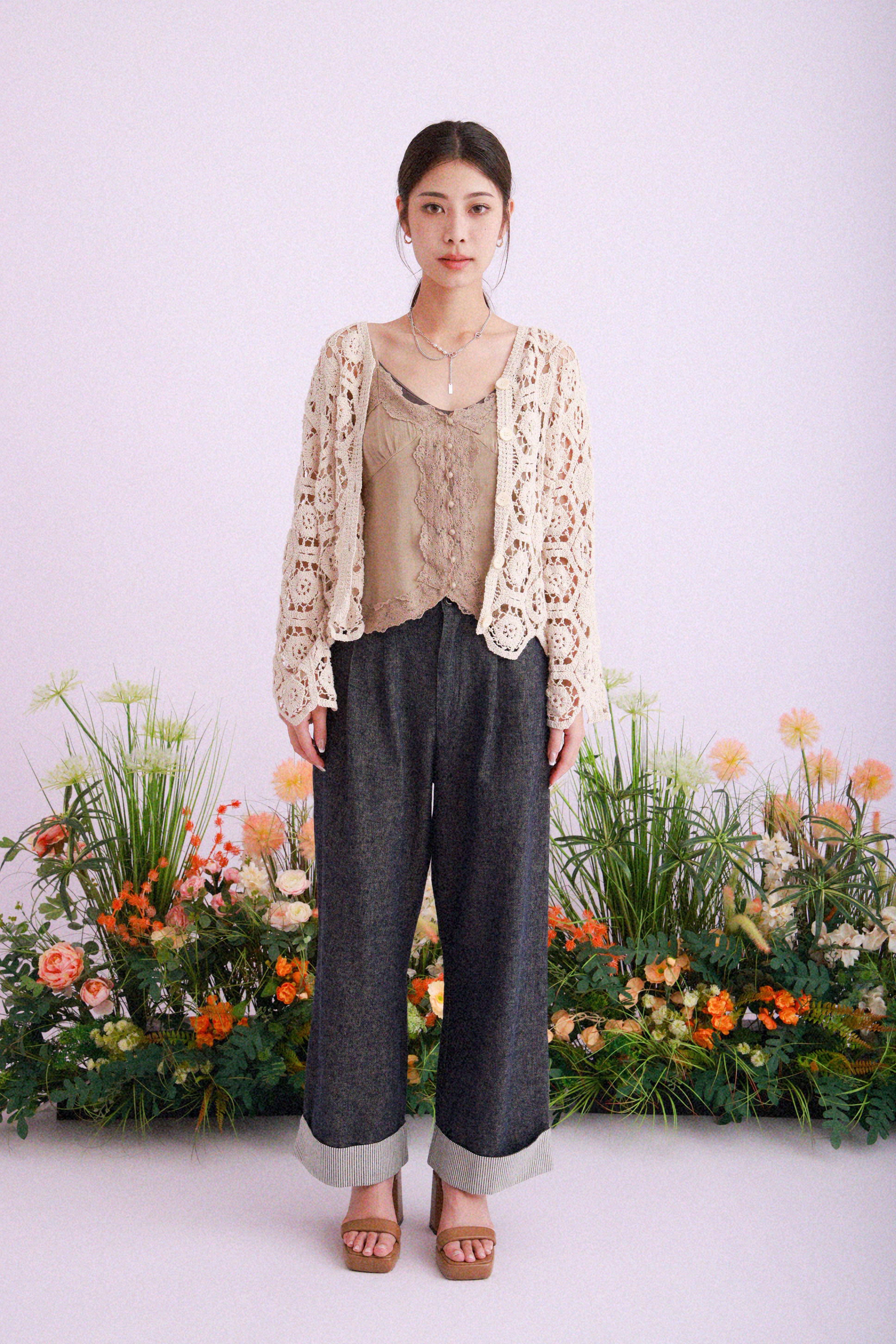 造型 769（外套＋蕾絲吊帶＋吊帶＋牛仔褲）