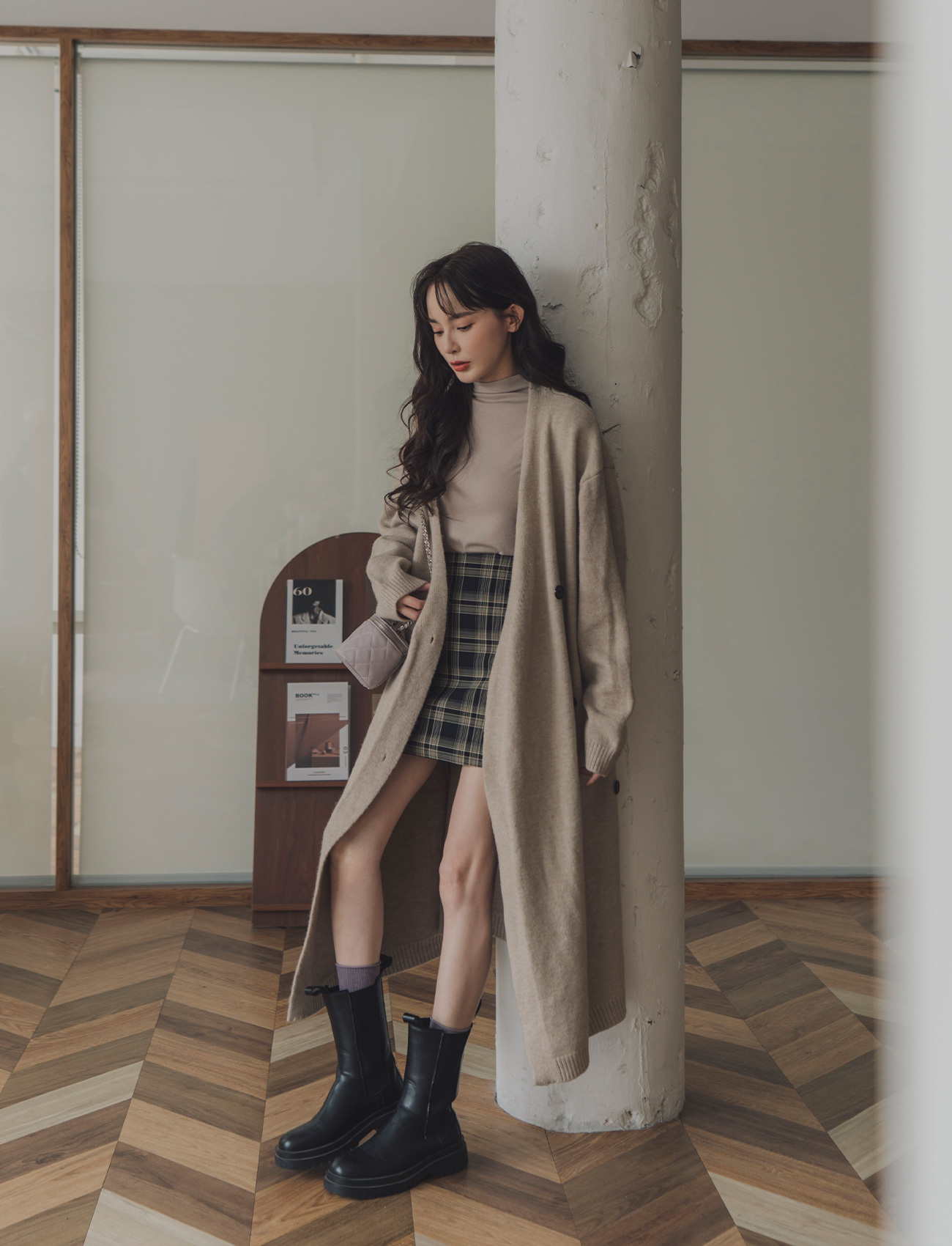 側釦長版針織外套