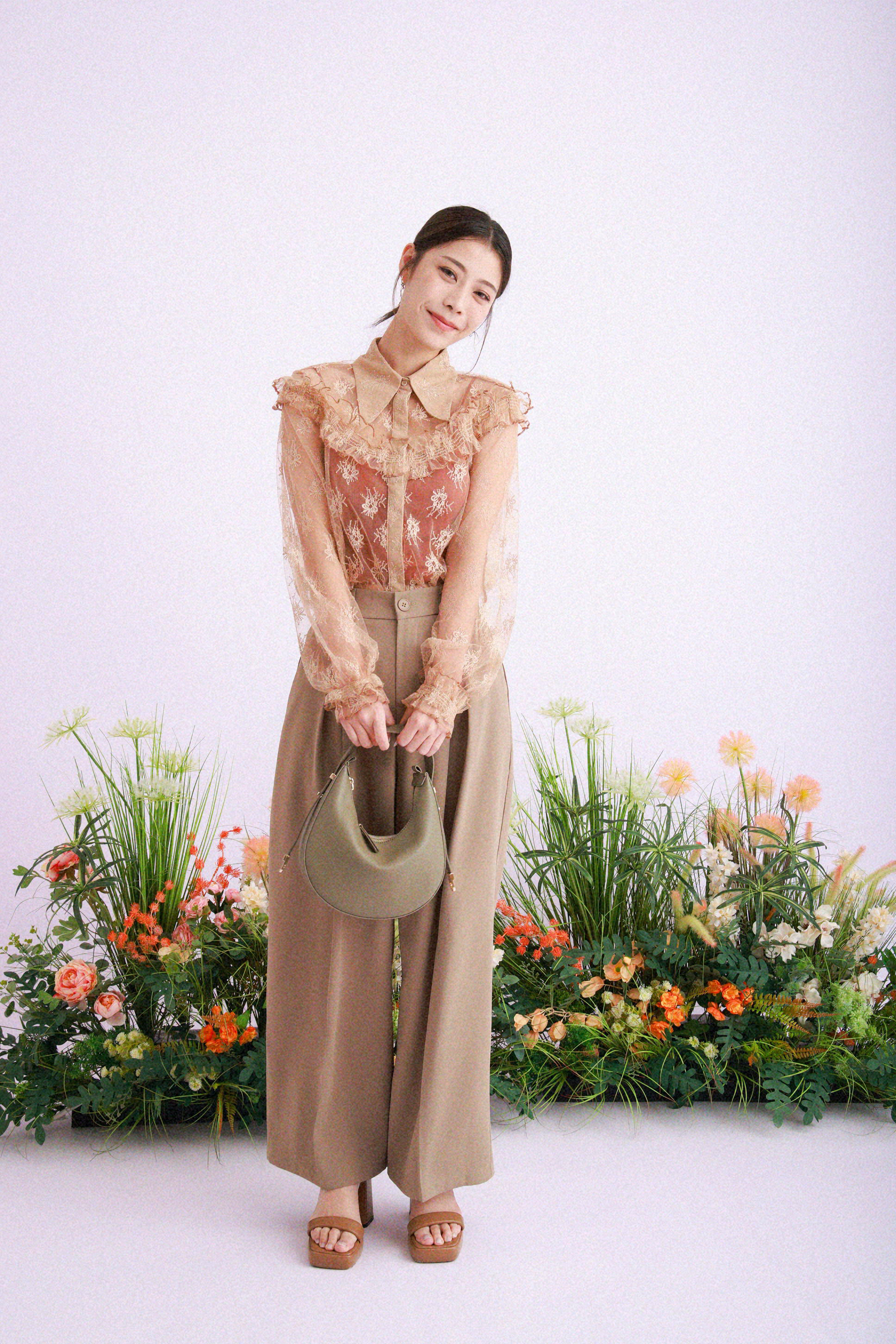 造型 780（蕾絲裇衫＋吊帶＋長褲）