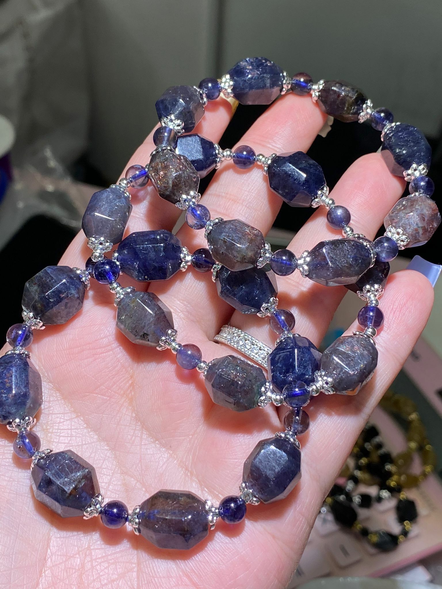 血堇青原石手串