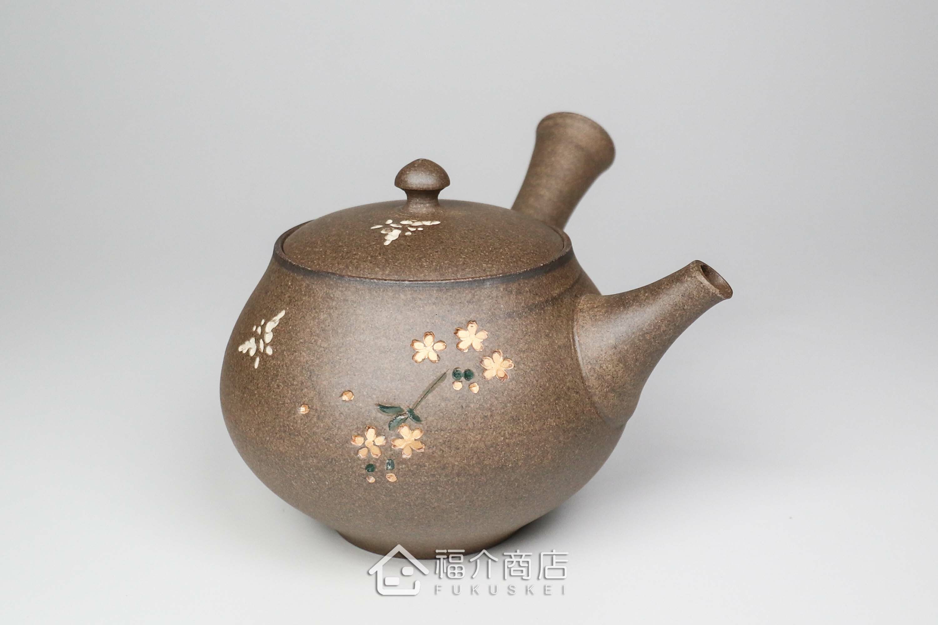 泡茶用的日本陶瓷茶壺