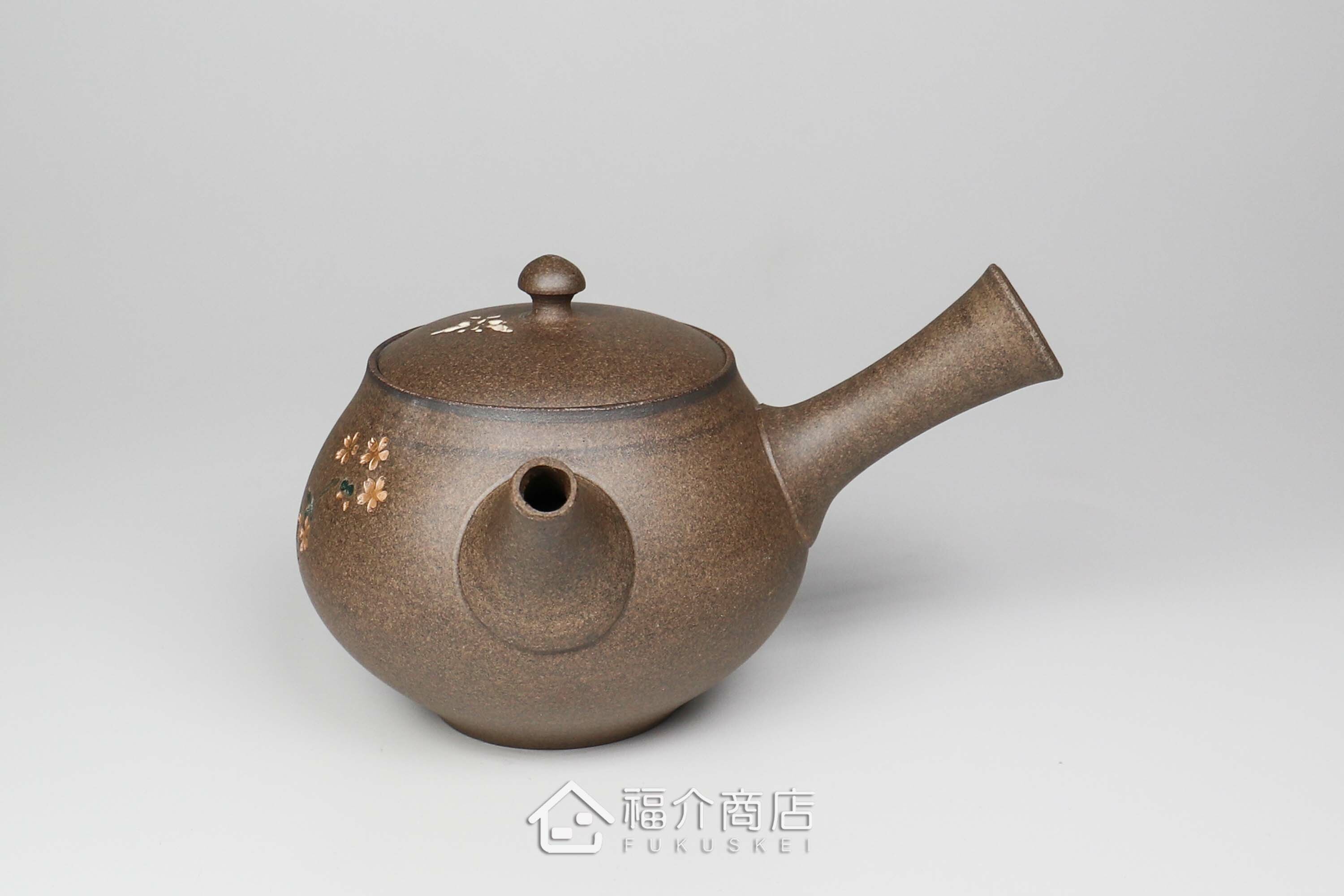泡茶用的日本陶瓷茶壺
