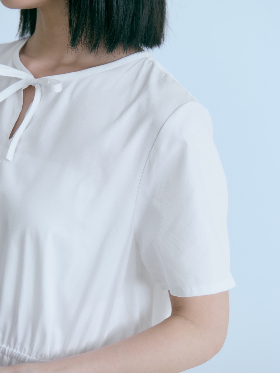 午後漫聊收腰短袖洋裝-白色野餐