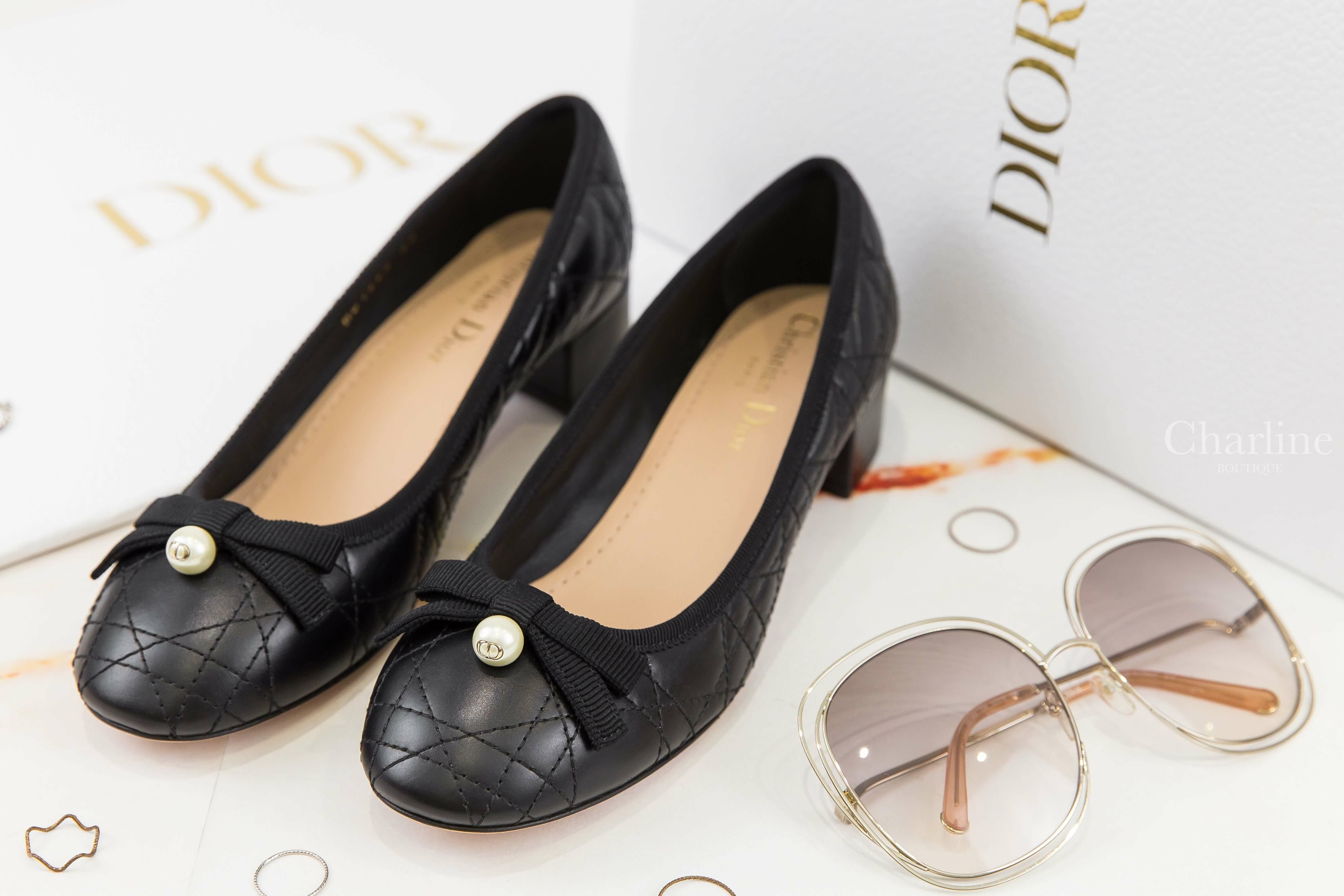 Dior Dior Ballet Pump 黑色小牛皮藤格紋蝴蝶結金CD珍珠粗跟芭蕾舞鞋-Charline Boutique 精品代購