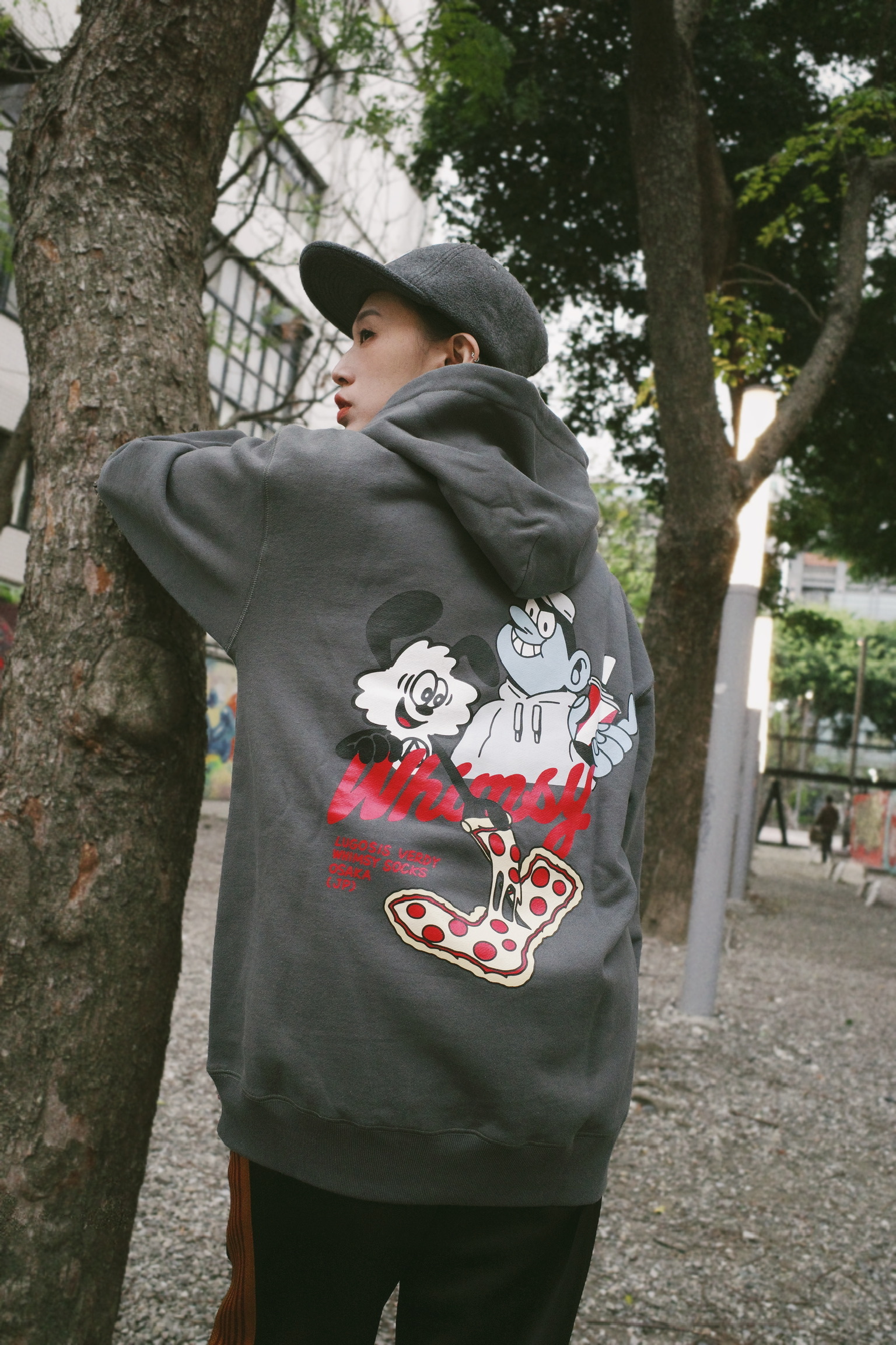 VERDY x LUGOSIS x WHIMSY 』 聯名款PIZZA HOODIE 鐵灰/黑 最終値下げ LUGOSIS x VERDY x WHIMSY パーカー
