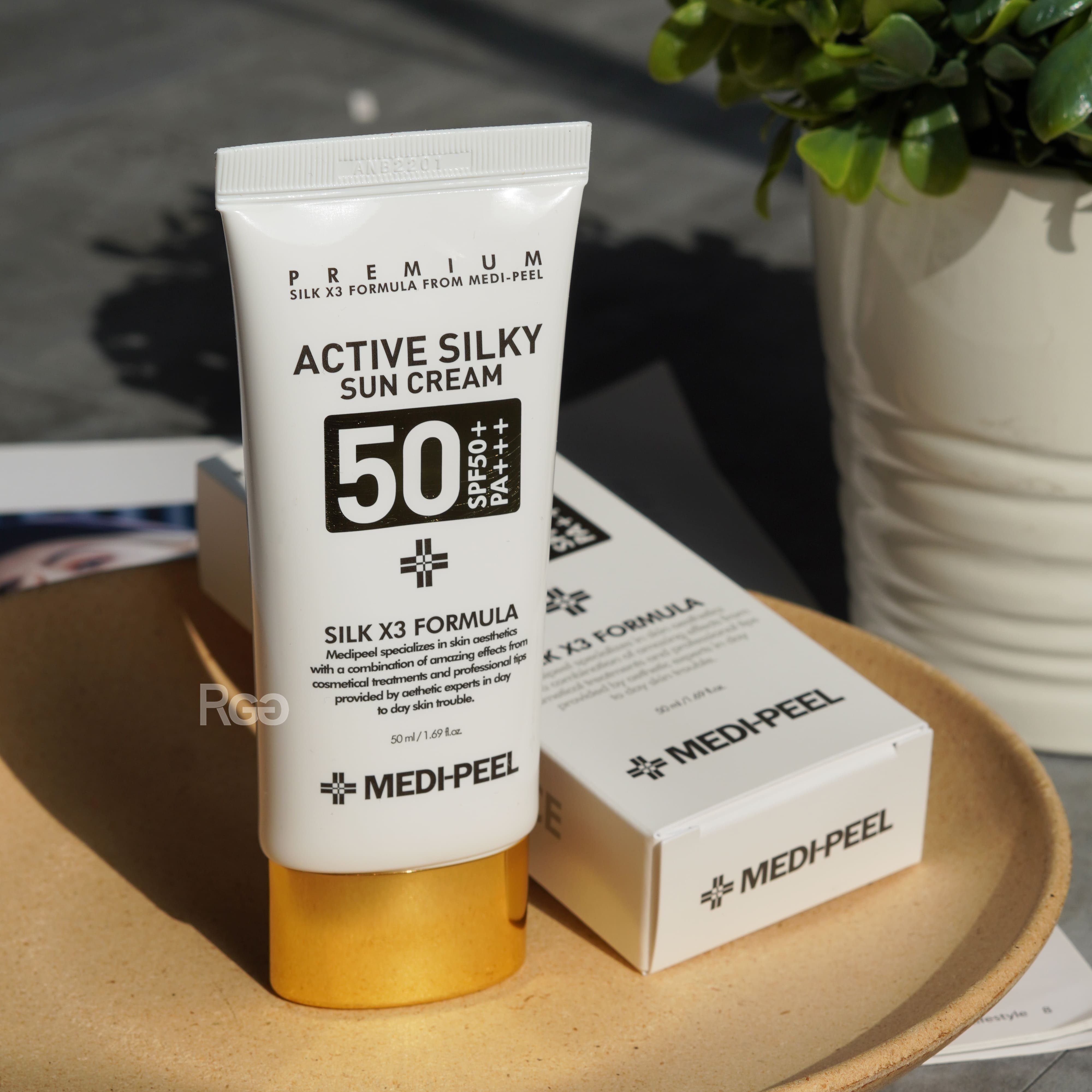 韓國 Medi-peel 美蒂菲 蠶絲蛋白防曬霜