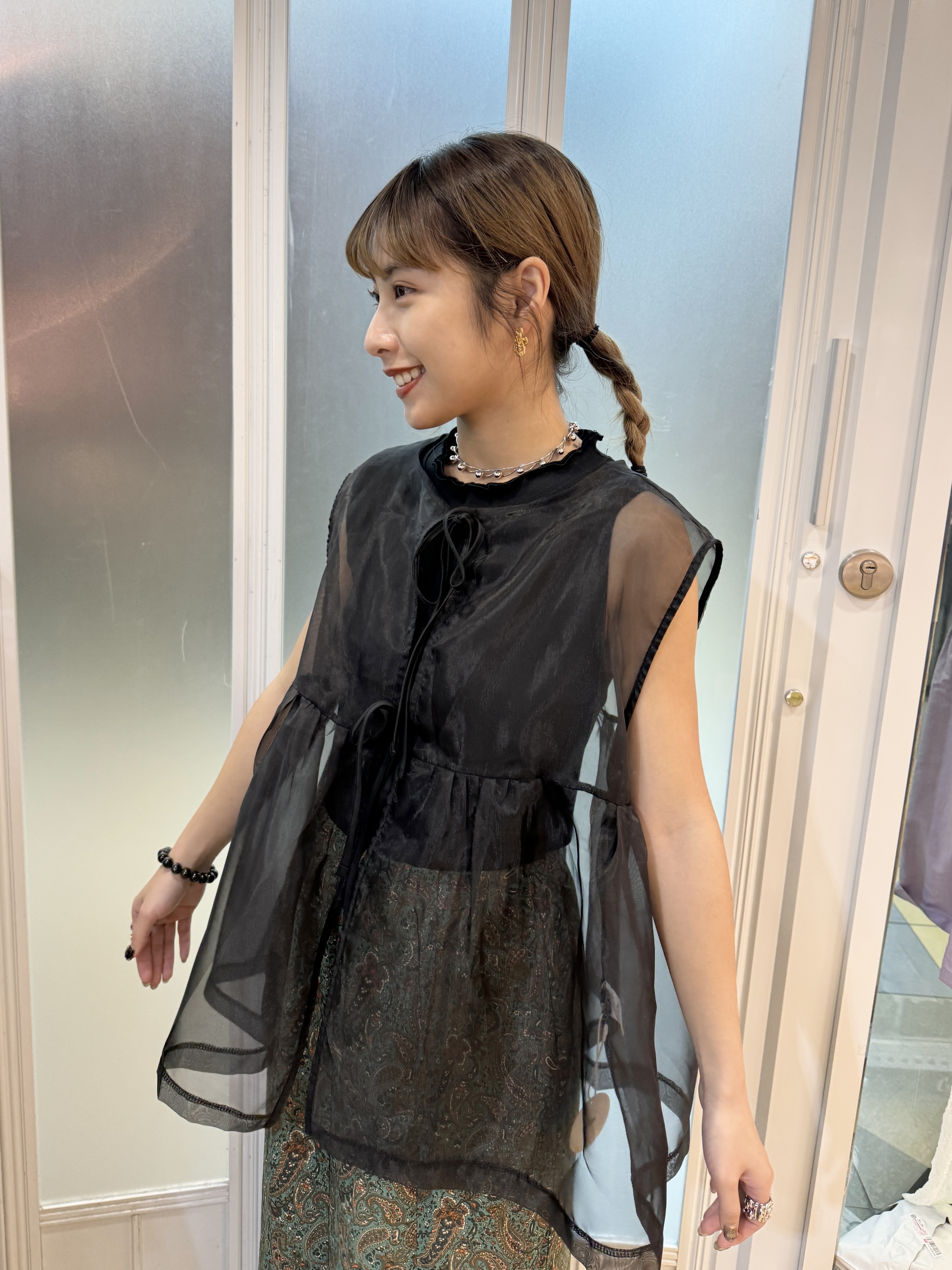 透透ribbon背心外搭