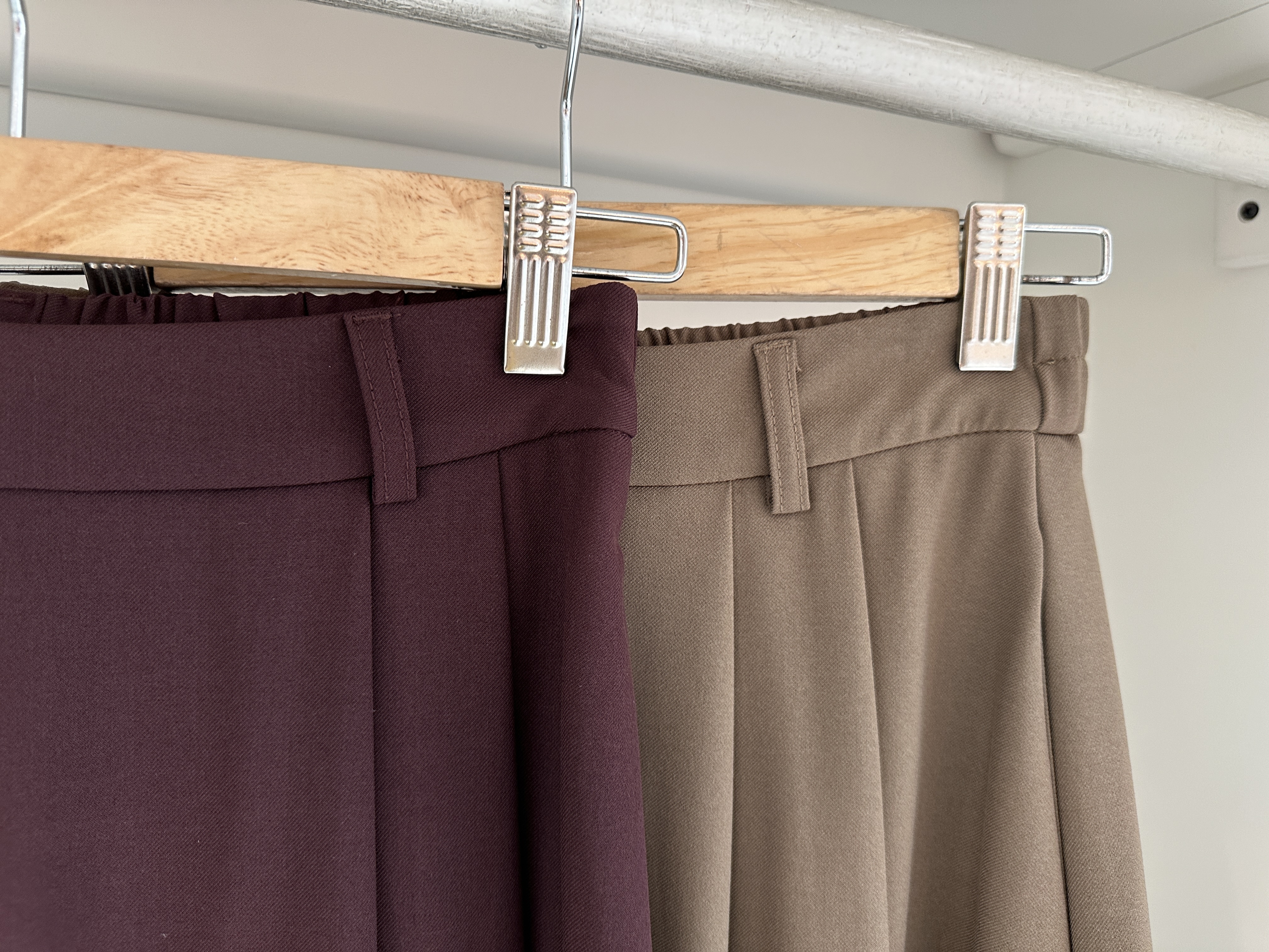 SOLID ALINE MIDI SKIRT