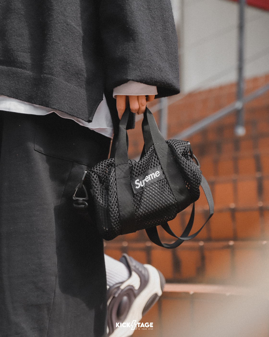 SUPREME 23SS MESH MINI DUFFLE BAG BLACK 圓筒包旅行袋側背包