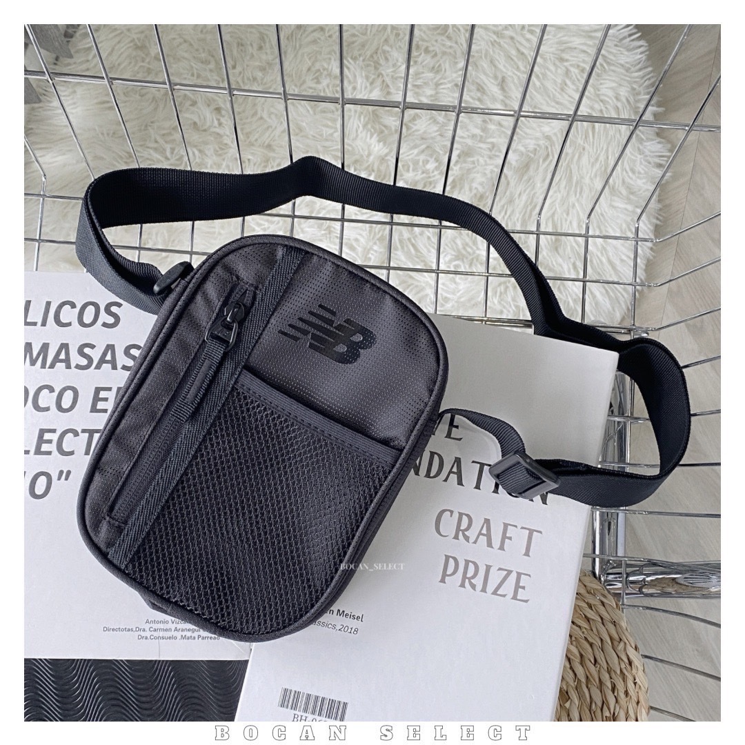 NB 機能風 運動小包 小肩包 側背包 斜背包 經典黑 軍綠