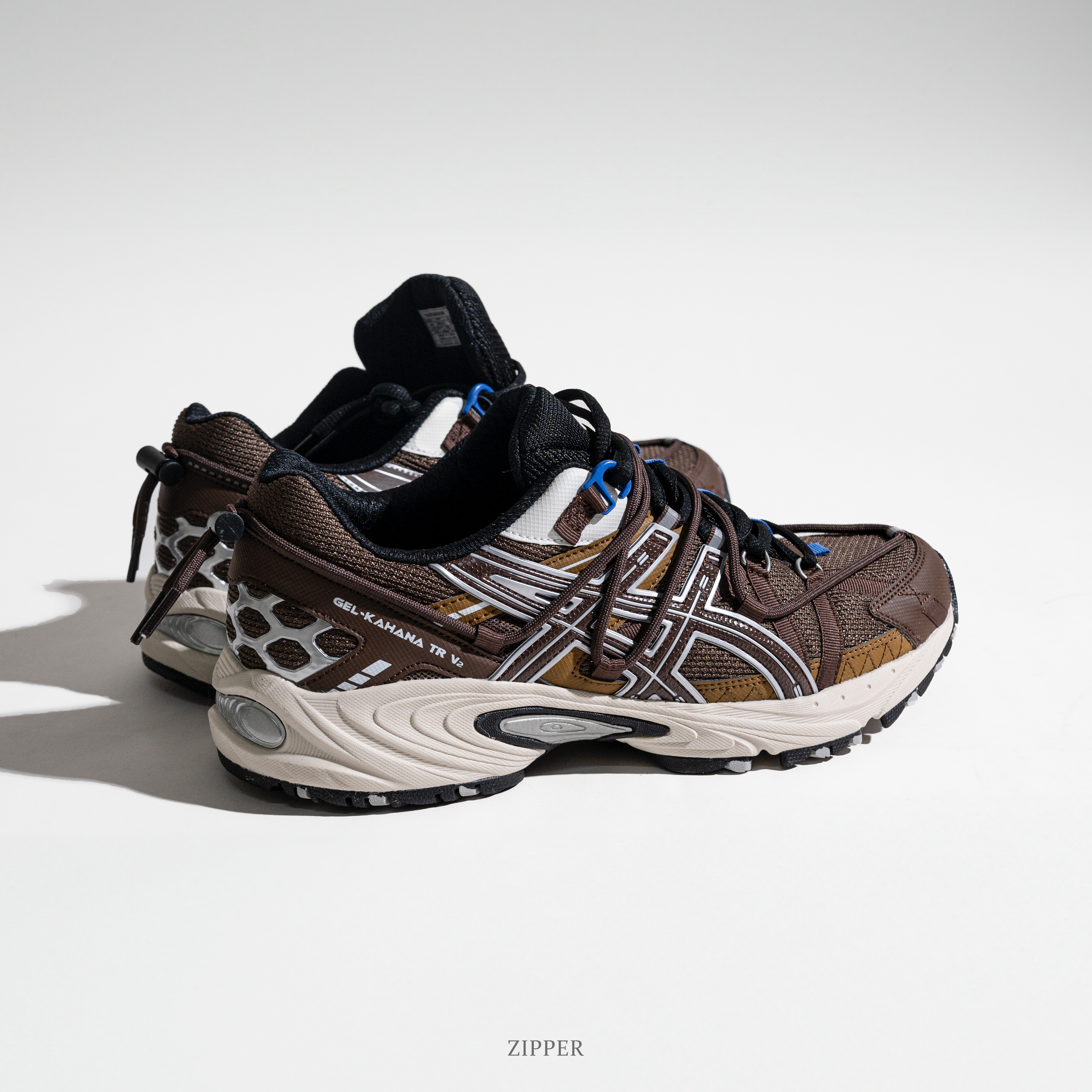 ASICS GEL-KAHANA TR V2 棕色