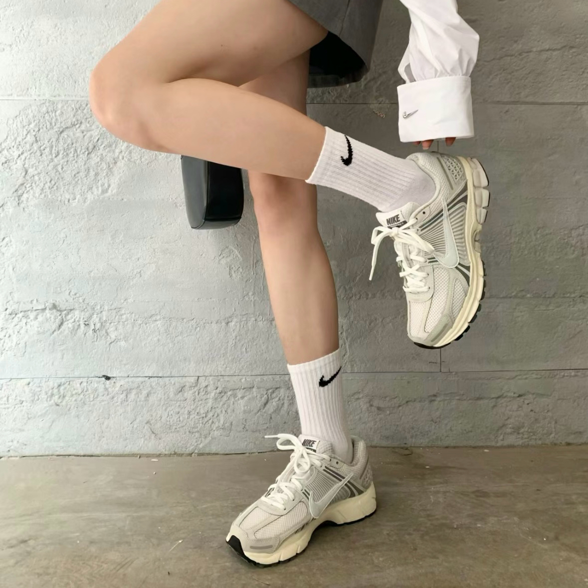 預購┃男女鞋 NIKE Zoom Vomero 5 淺灰 奶油白 V5 HF0731-007