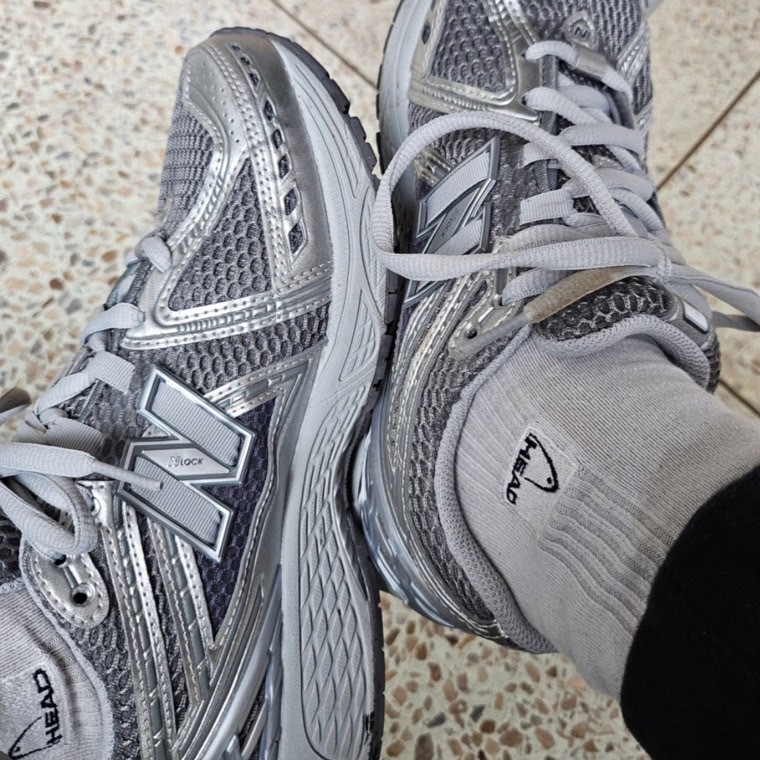 【Luxury】現貨 NEW BALANCE 1906 煙灰銀 M1906REH 男女鞋 亮銀 反光銀 氣墊運動慢跑鞋 1906R