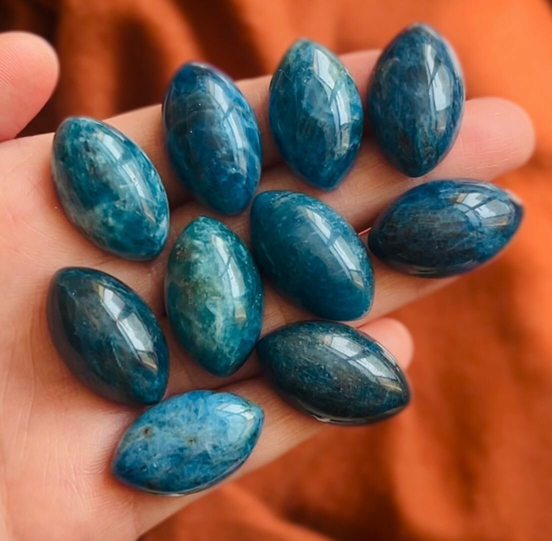 [原石] 藍磷灰石 水晶蛋面