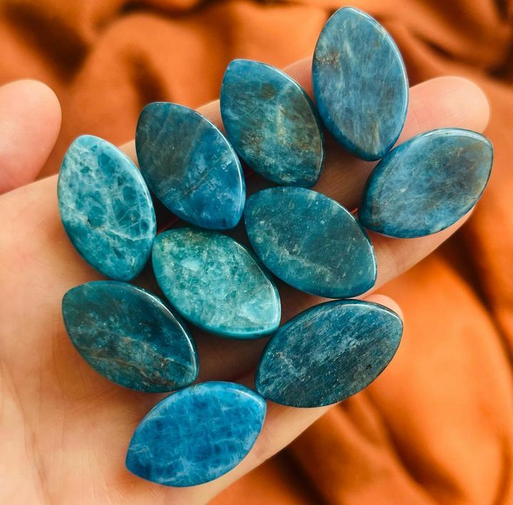 [原石] 藍磷灰石 水晶蛋面