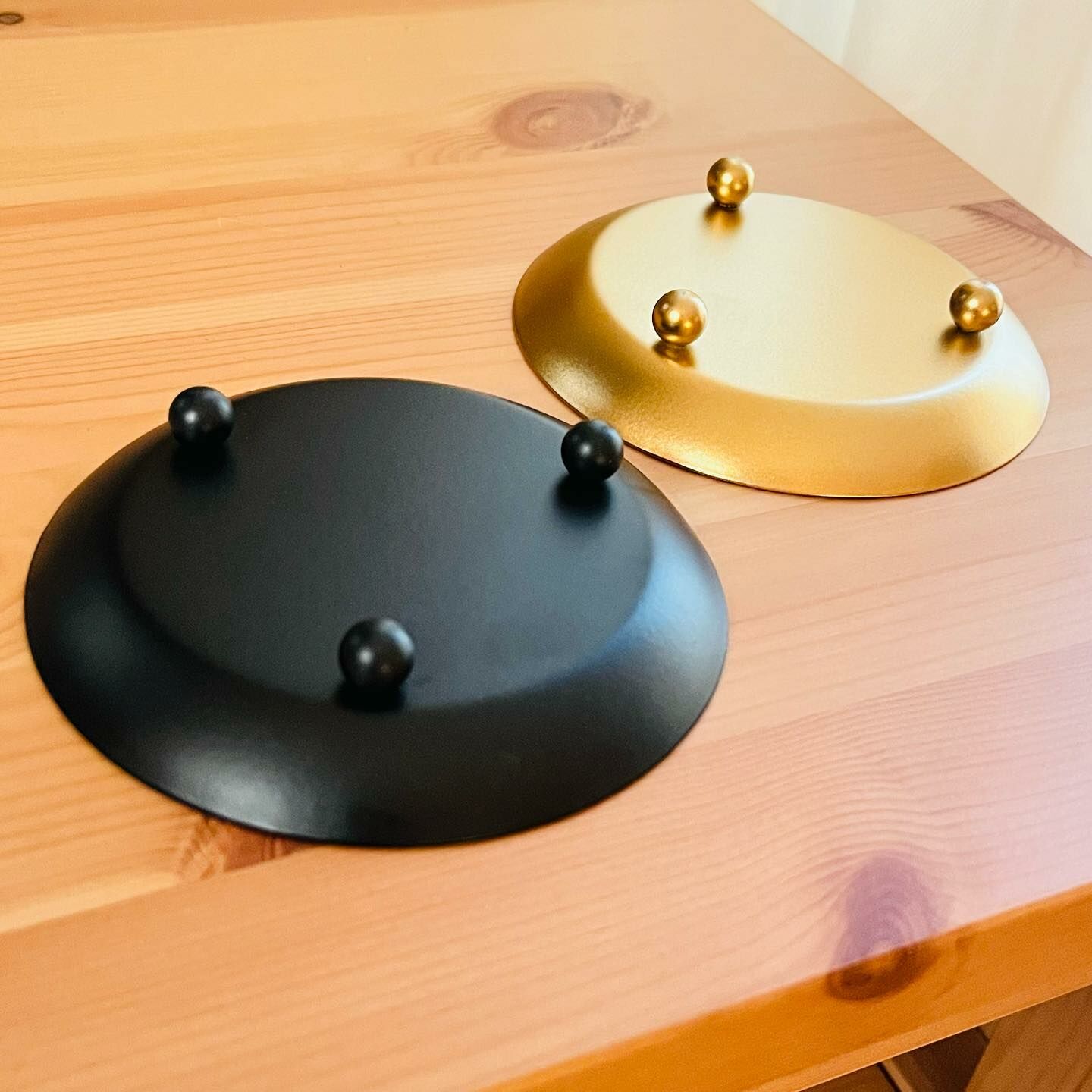 [原石] 水晶淨化展示盤 金、黑