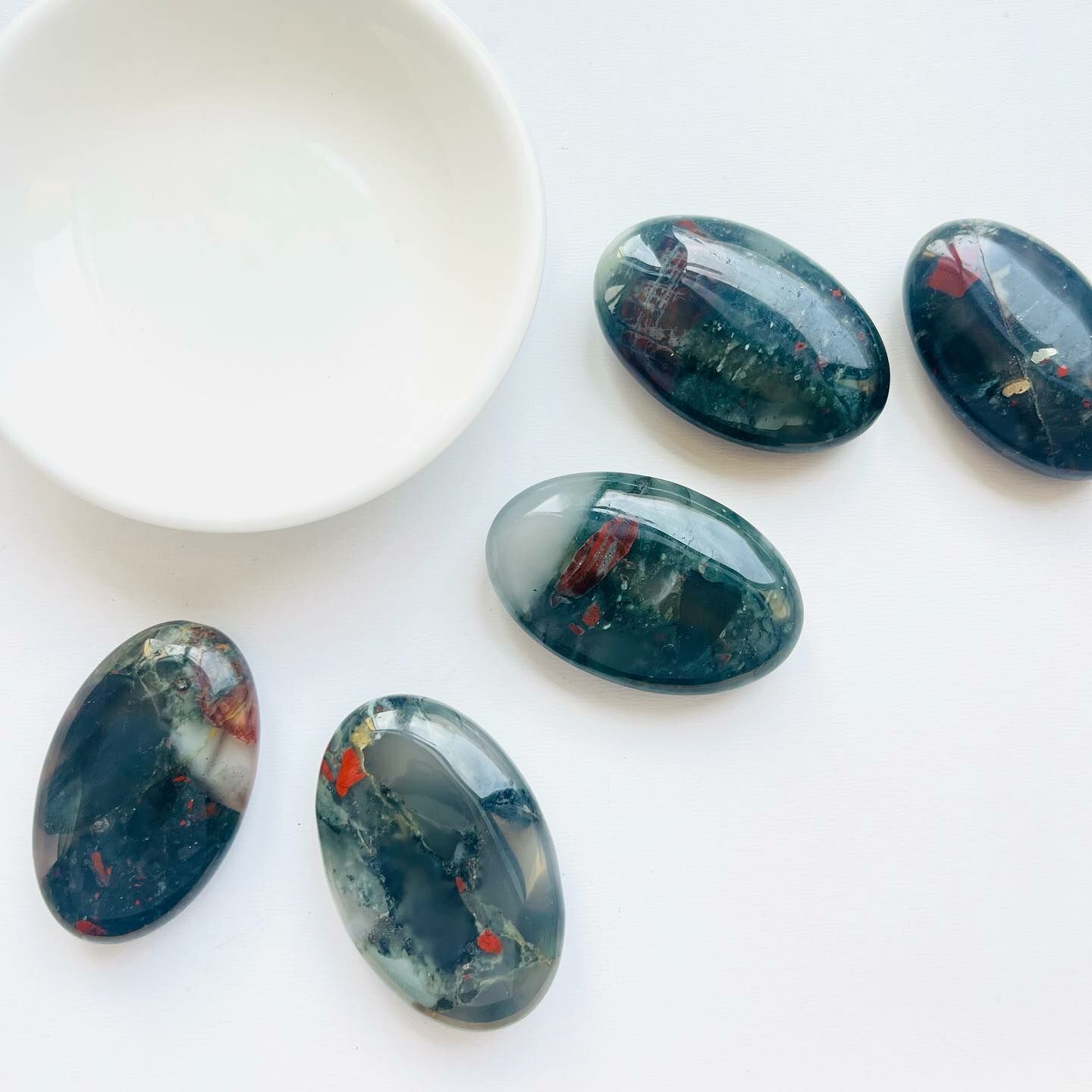 [原石] 非洲龍血石