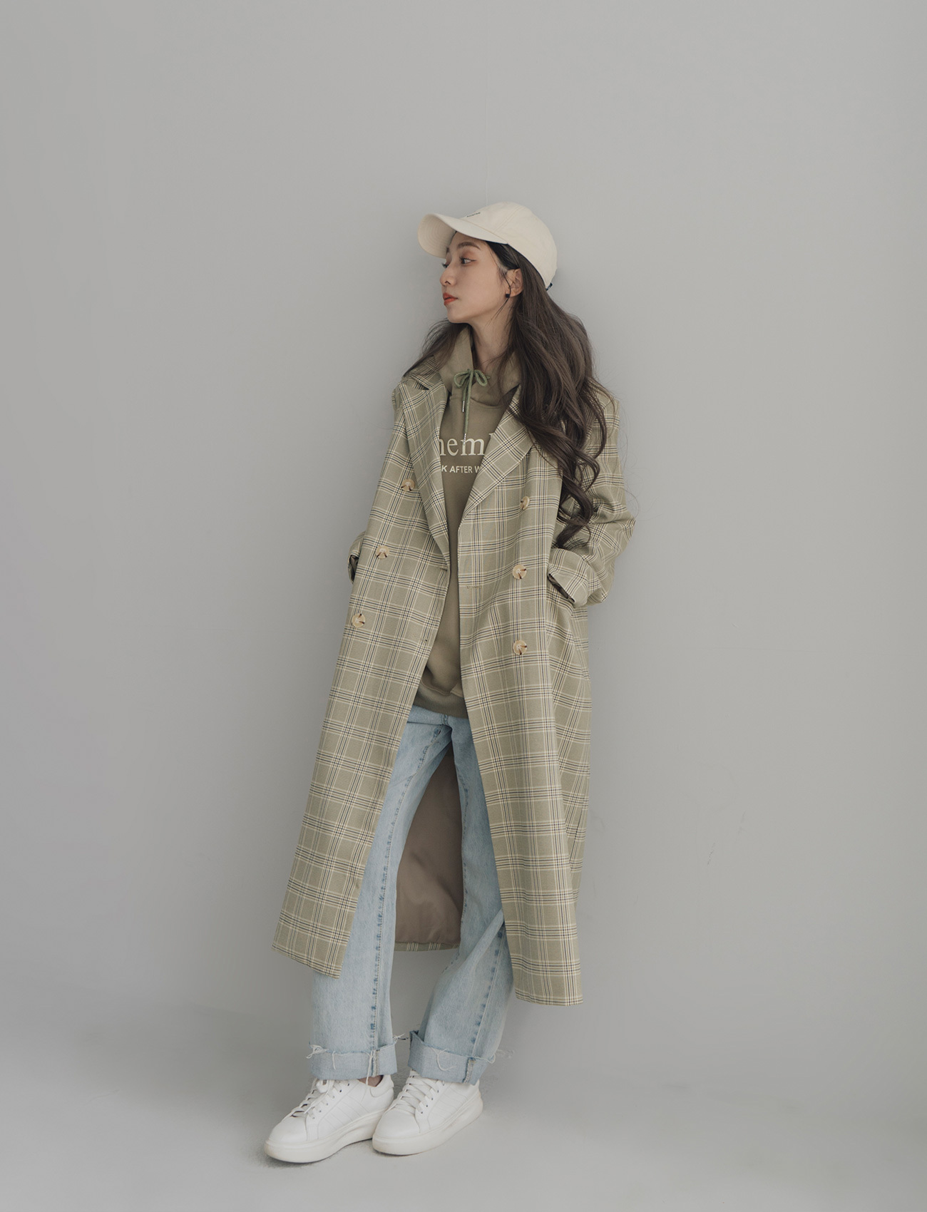 格紋長版西裝外套