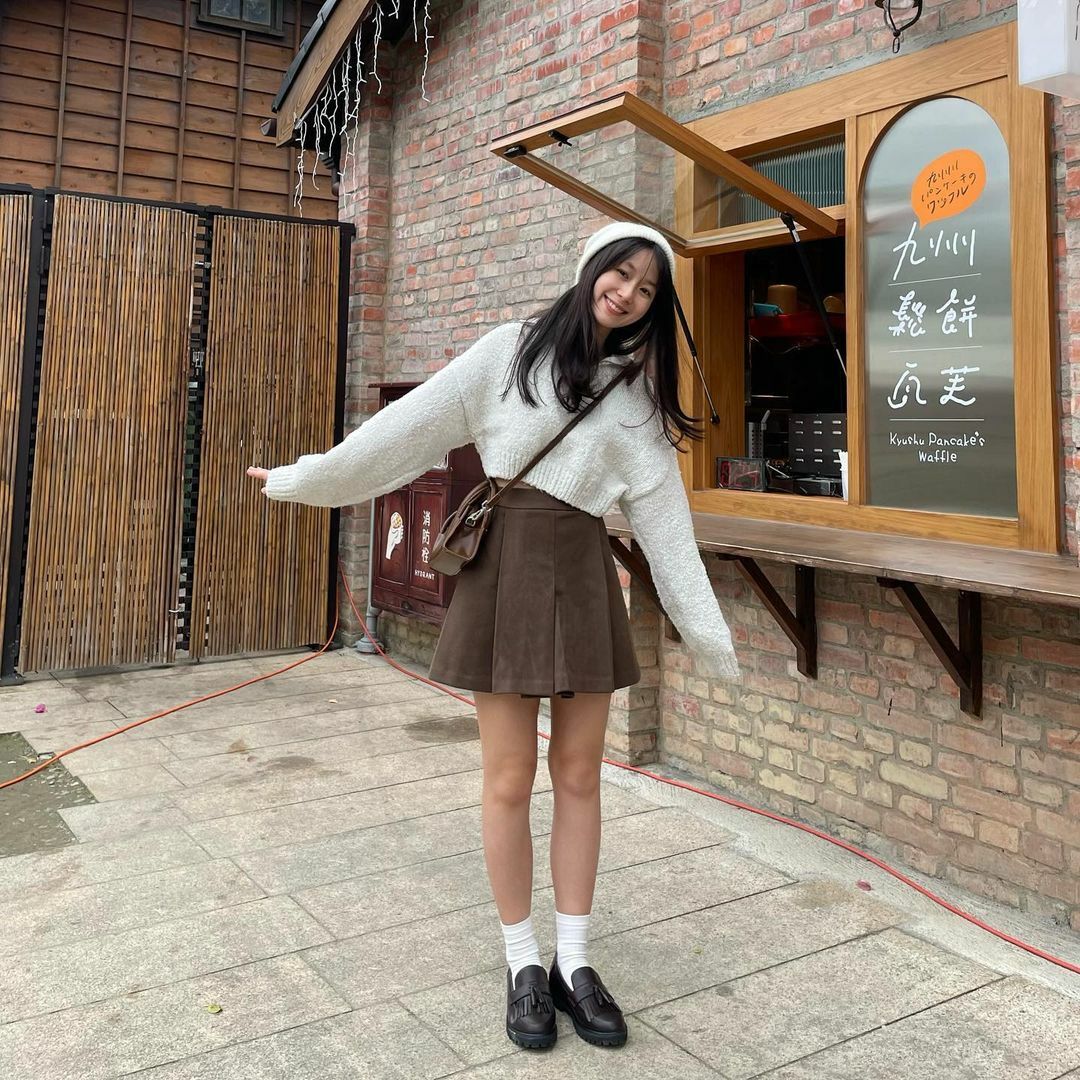 【AmiAmi穿搭分享IG OOTD】  學院風必搭 厚底流蘇樂福鞋