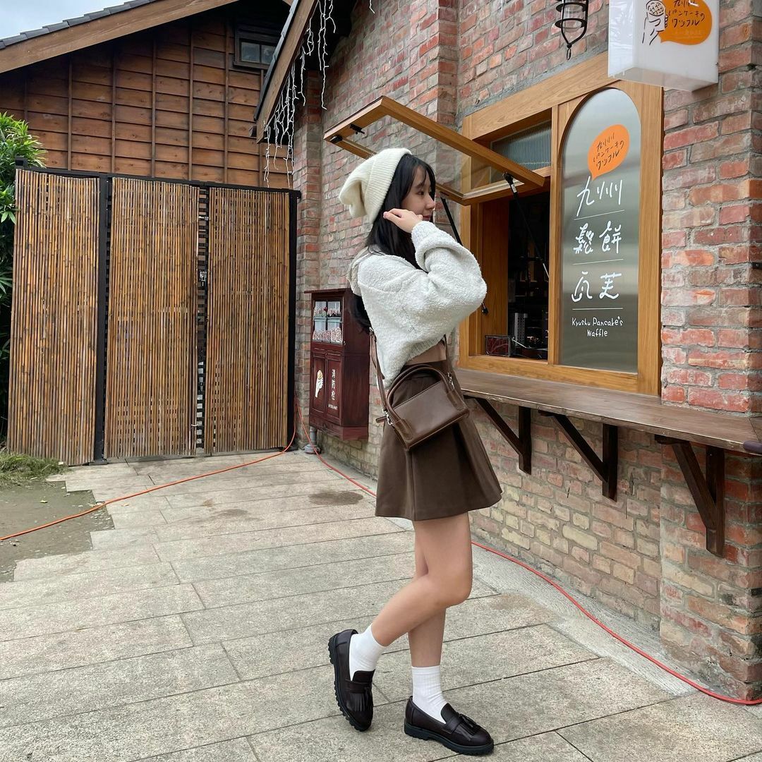 【AmiAmi穿搭分享IG OOTD】  學院風必搭 厚底流蘇樂福鞋