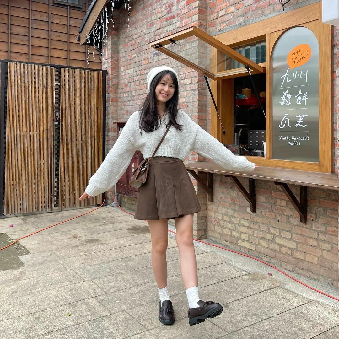 【AmiAmi穿搭分享IG OOTD】  學院風必搭 厚底流蘇樂福鞋