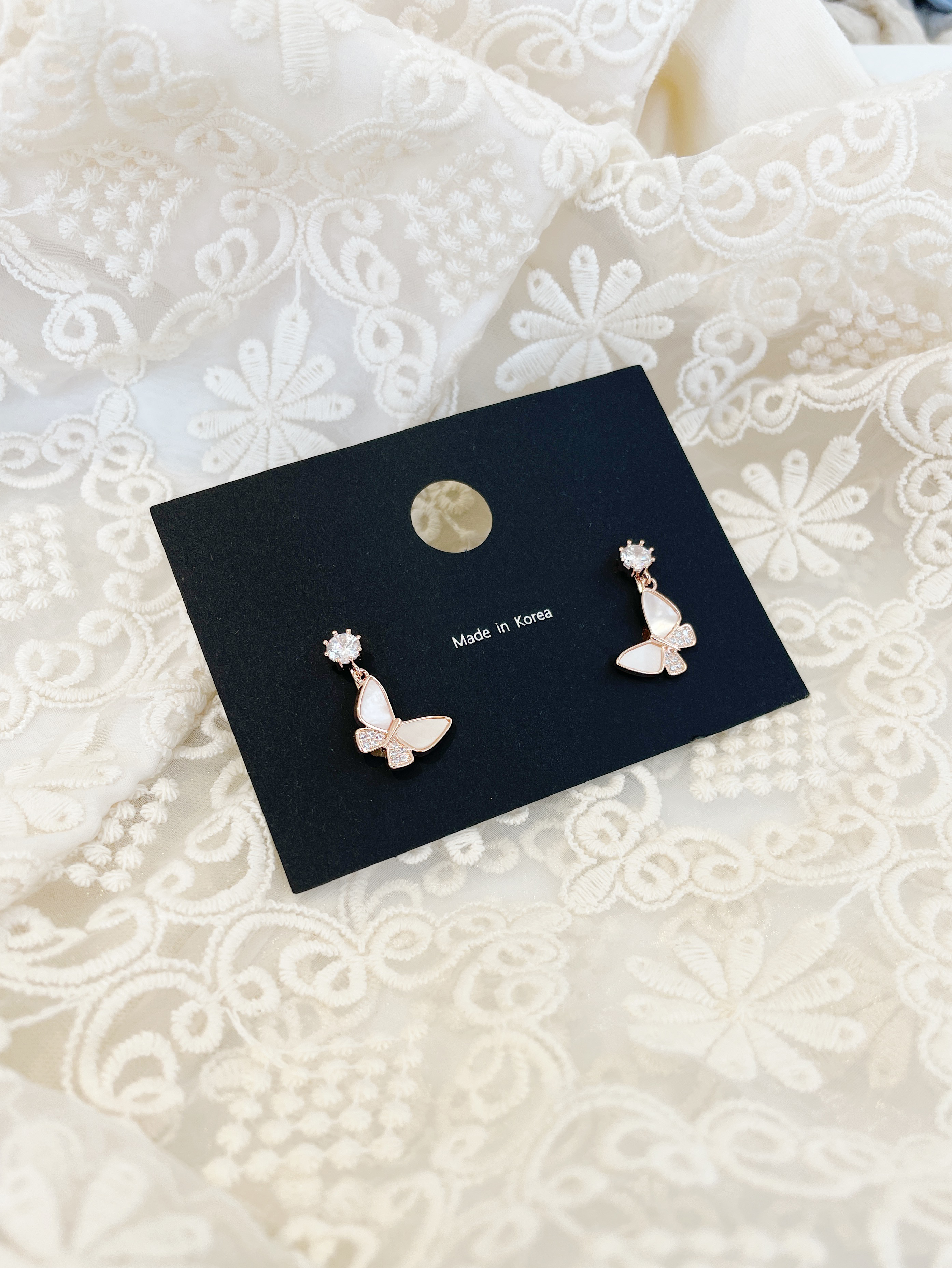 AC099 Glitters Butterfly Ear Clips