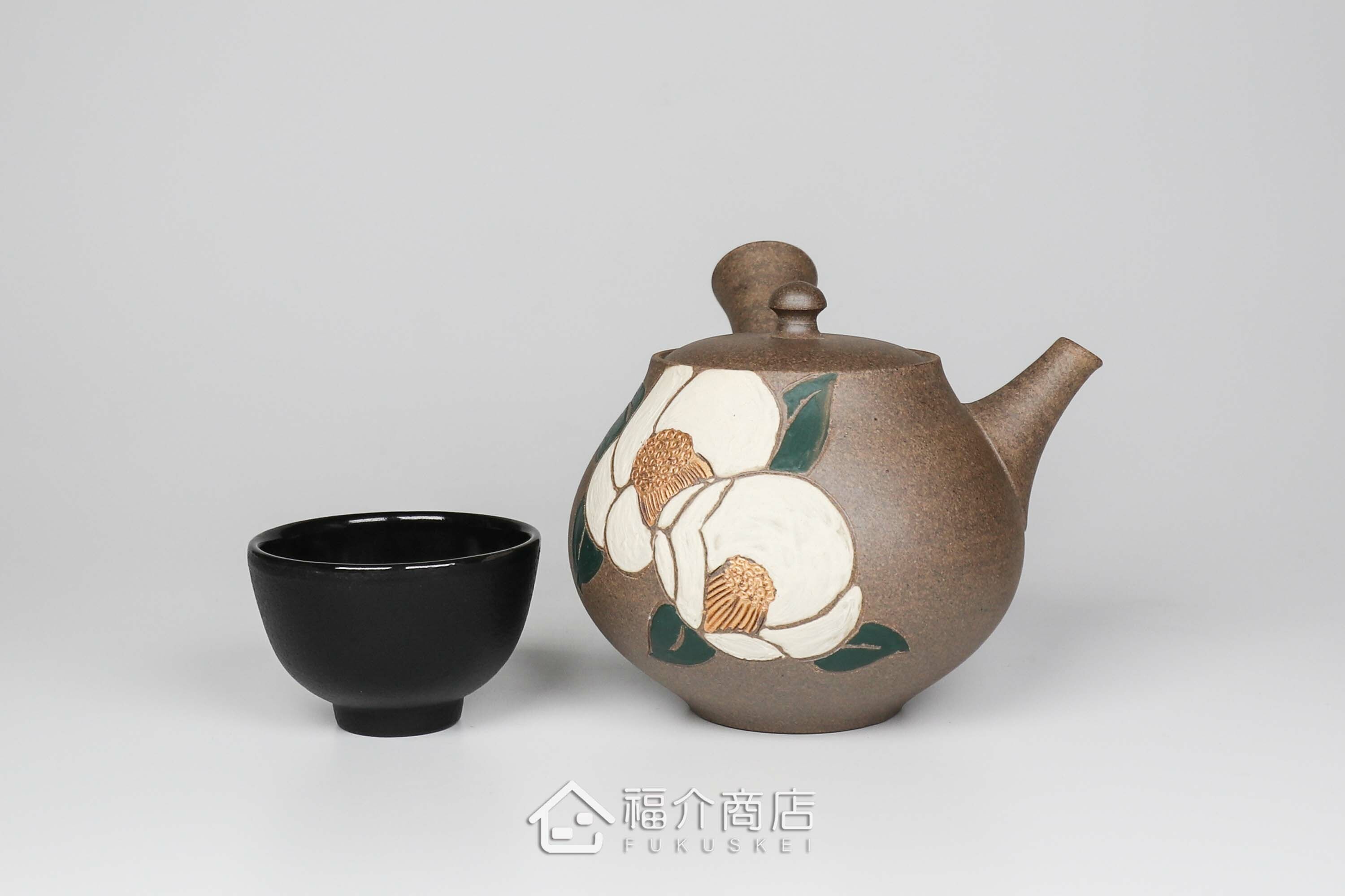 泡茶用的日本陶瓷茶壺