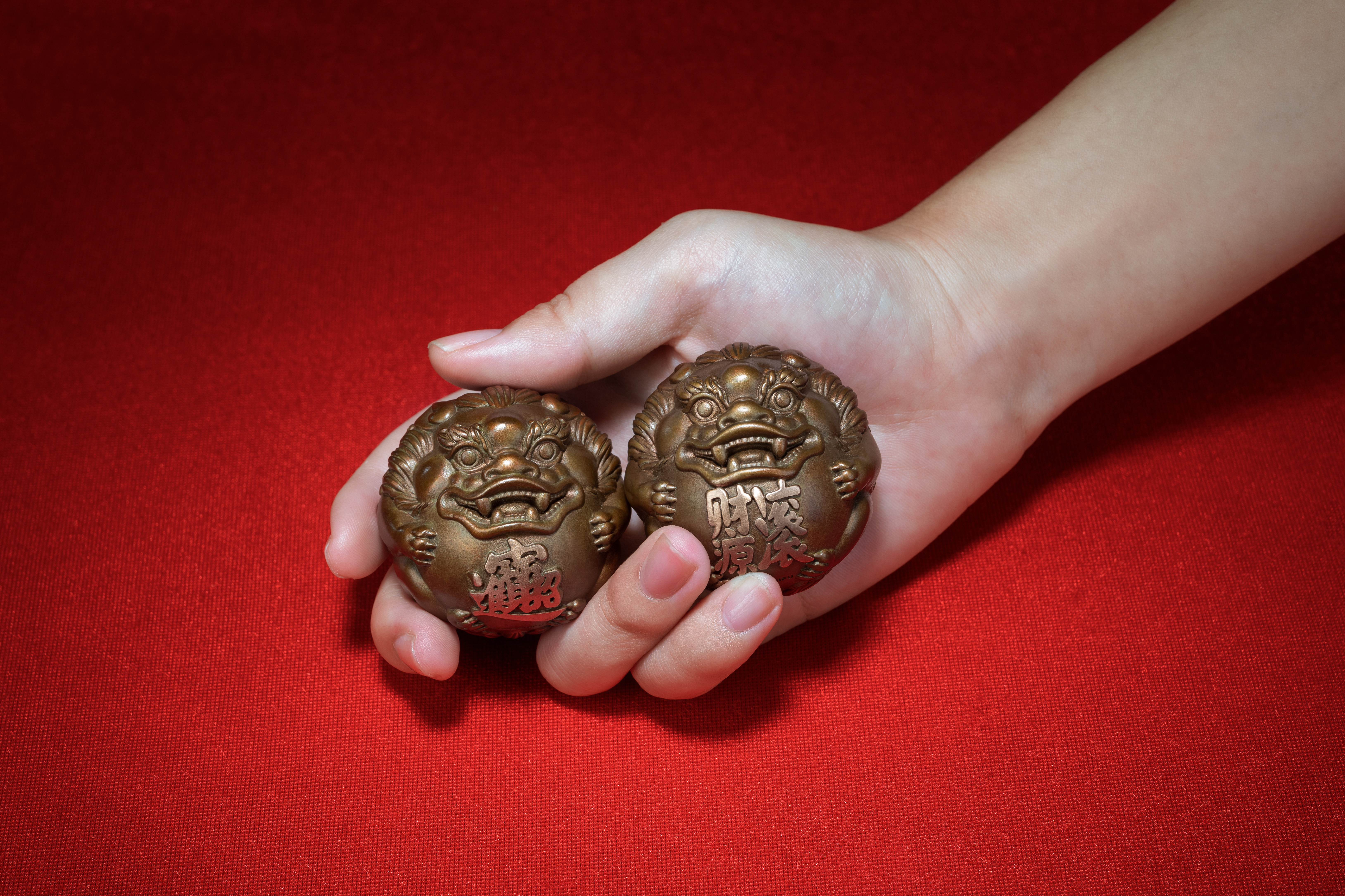 貔貅乾坤球(紫銅)