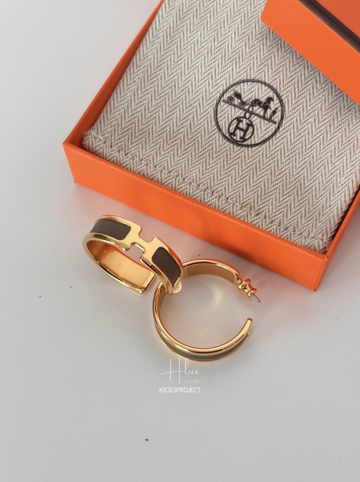 Hermes Olympe earrings 大象灰 X gold