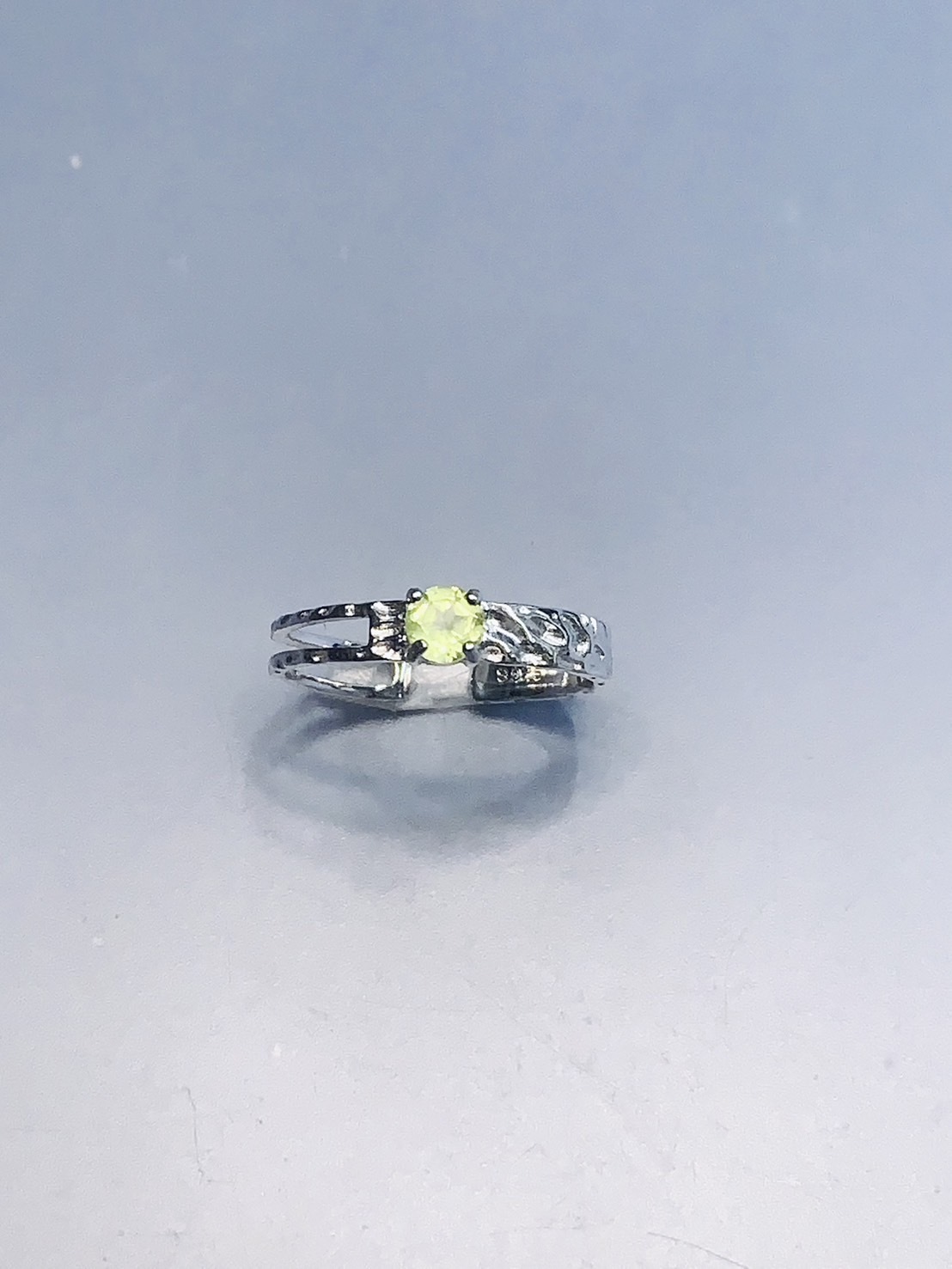 橄欖石銀戒指丨八月