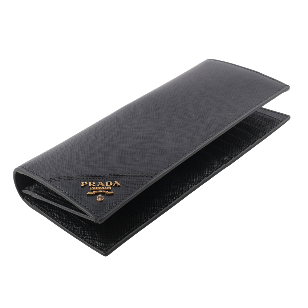 【PRADA】金色浮雕Logo 防刮牛皮二折長夾(黑色) 2MV836 QME F0632