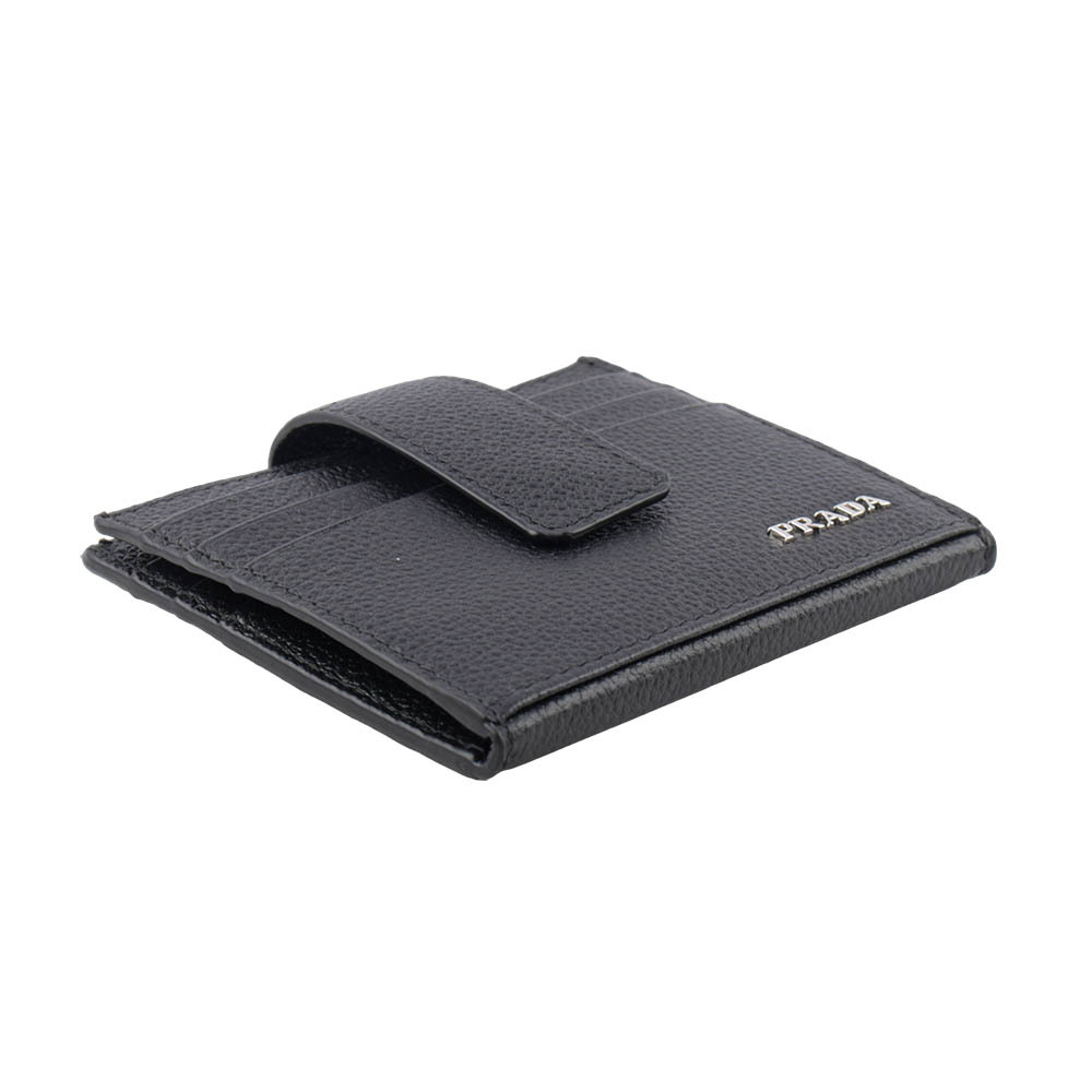 【PRADA】銀字Logo 粒紋牛皮釦式二折卡片夾/名片夾(黑色) 2MC049 2CGS F0002