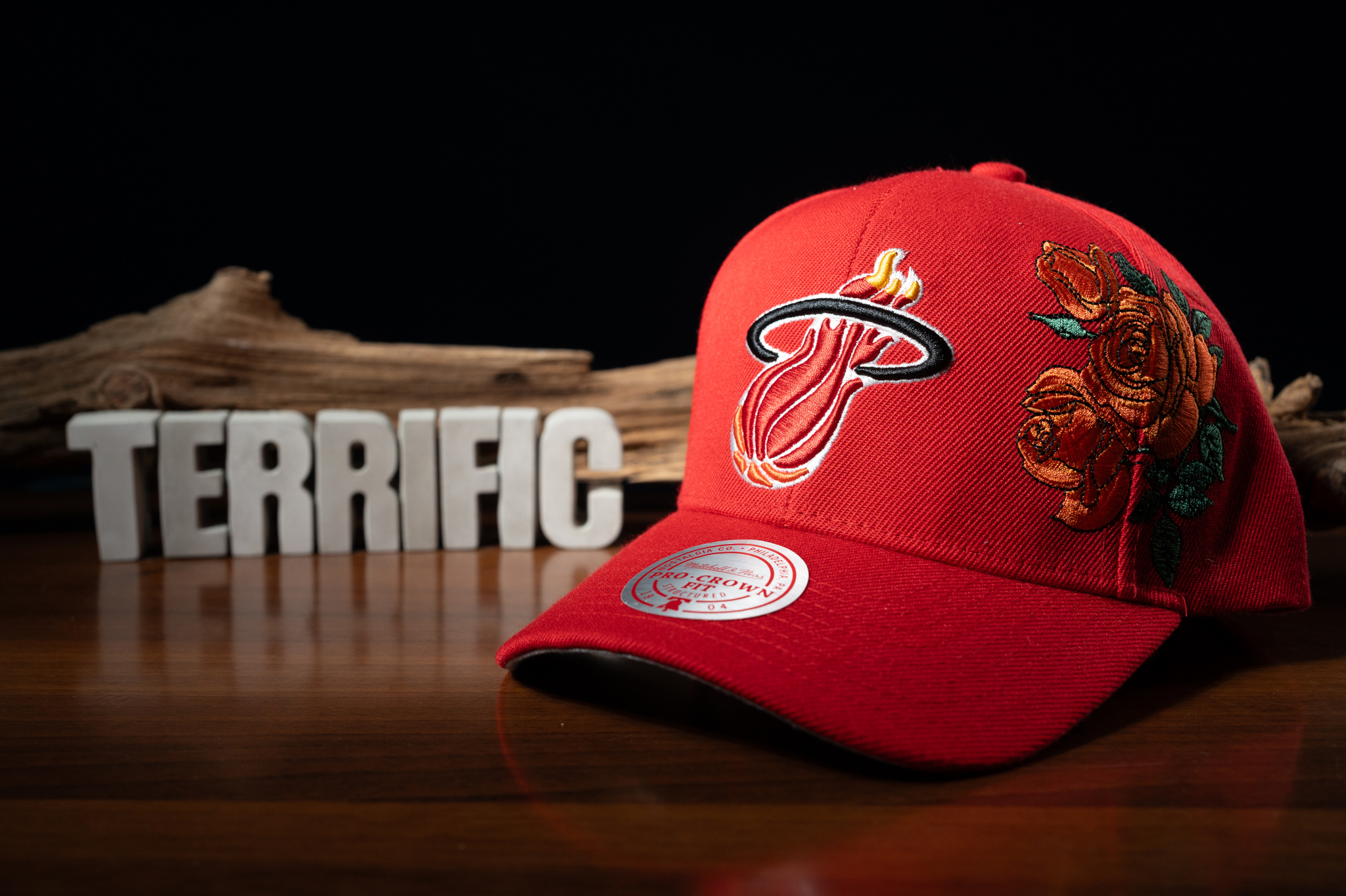 NBA帽子 Miami Heat 邁阿密熱火 復古隊徽 玫瑰紅 老帽 M&N 可調式 全新