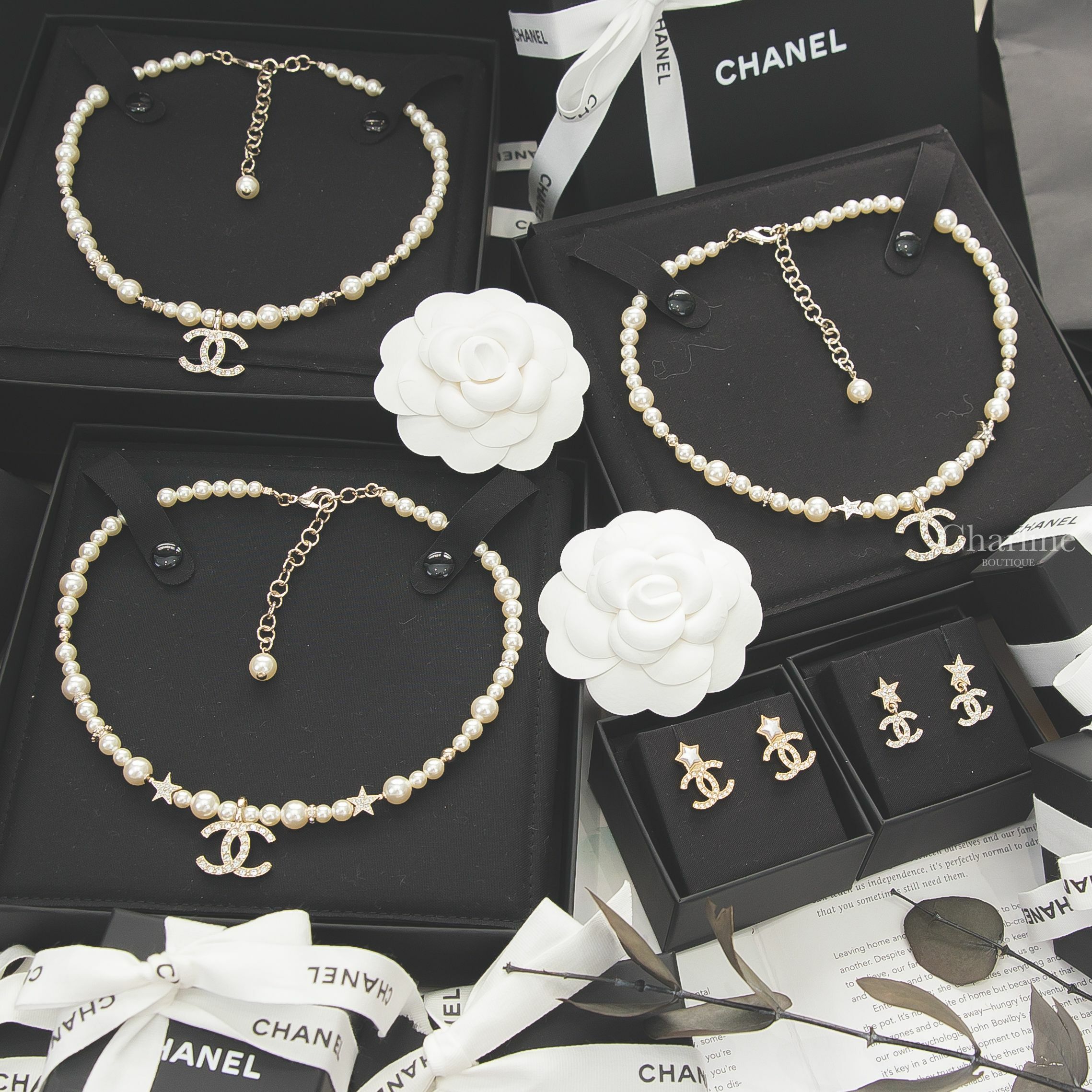 Chanel Necklace 金色水鑽星星大小珍珠水鑽CC垂墜項鍊,Chanel Earrings 金色水鑽星星CC垂墜耳環,Chanel Earrings 白色珍珠星星金色水鑽CC耳環-Charline Boutique 精品代購