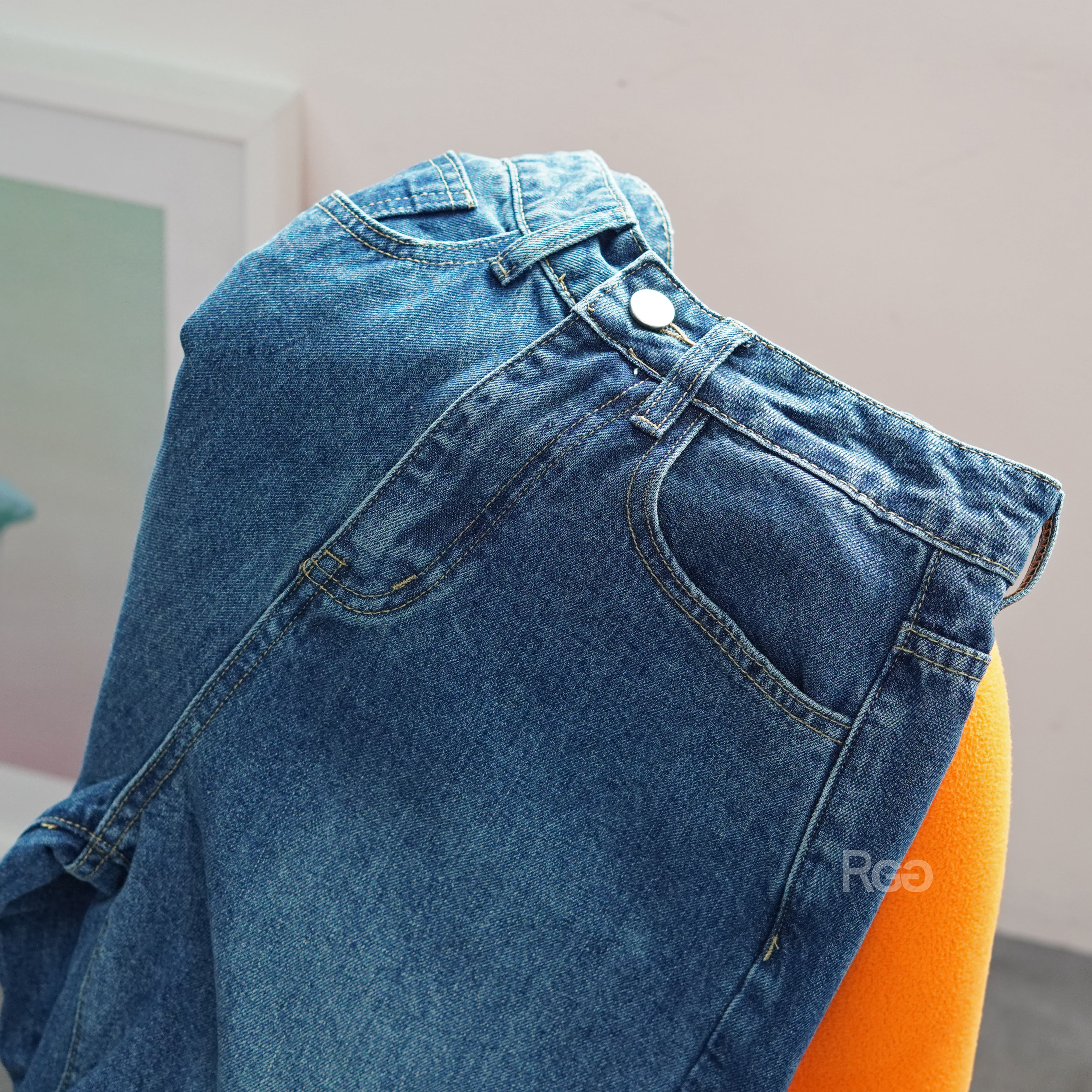 630 份量感牛仔寬褲落地褲口袋細節照