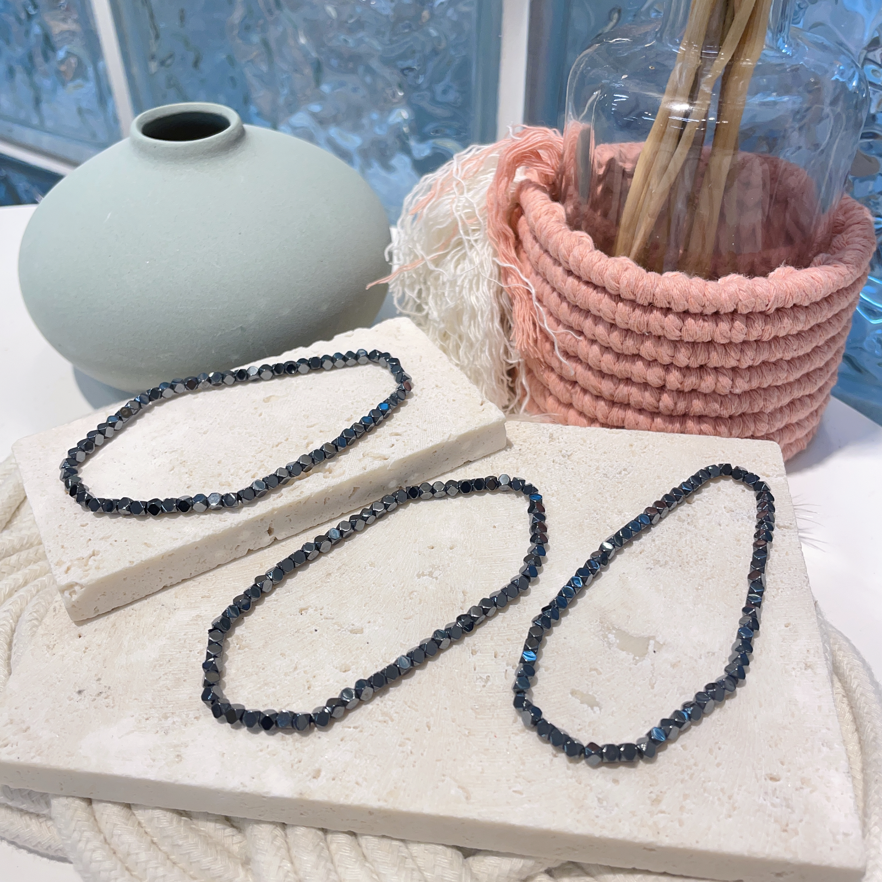 黑銀小方粒黑膽石手串